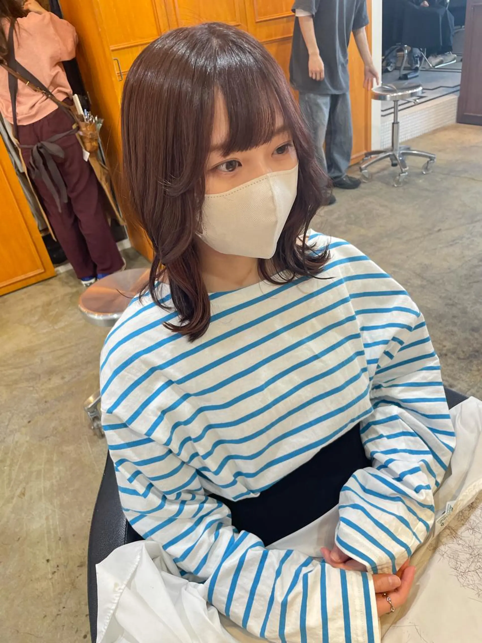 ミディアム カラー ブラウンカラー ピンクカラー ピンクブラウン カット ヘアカラー トリートメント MIOベージュカラー 柔らかいカラーのヘアスタイル