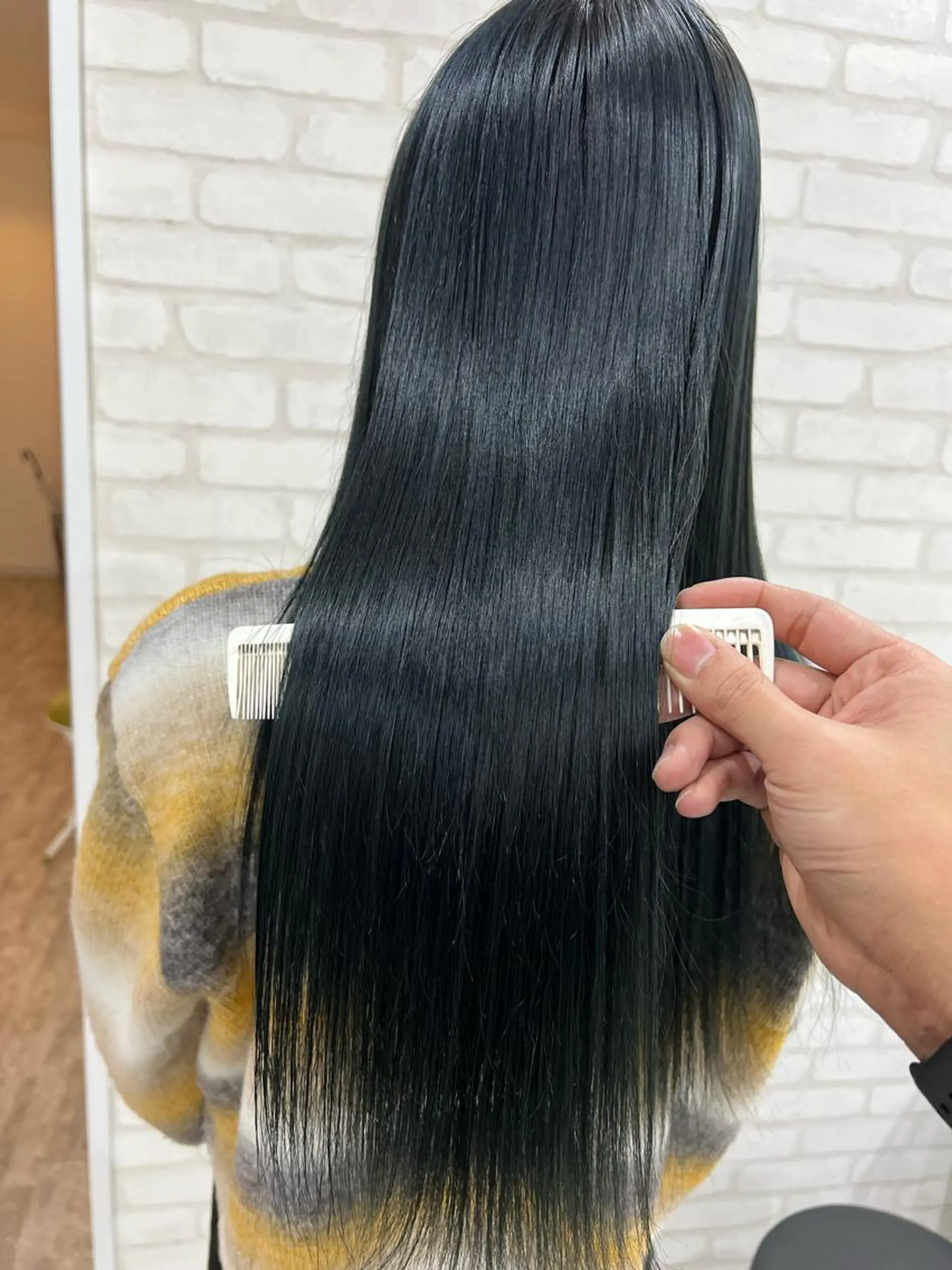 ロング 髪質改善 貸切サロンのヘアスタイル