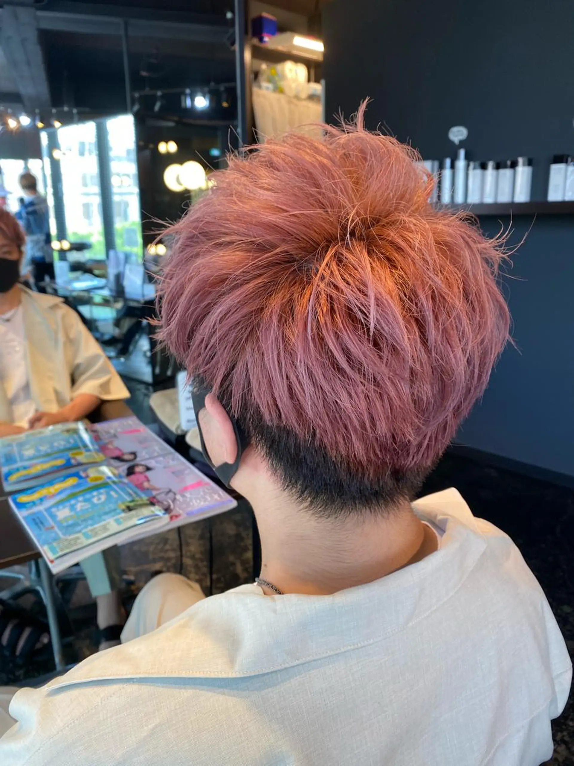 ショート カラー メンズ メンズブリーチ ブリーチ ピンクカラー カット ヘアカラー トリートメント Soul eater KANATAのヘアスタイル