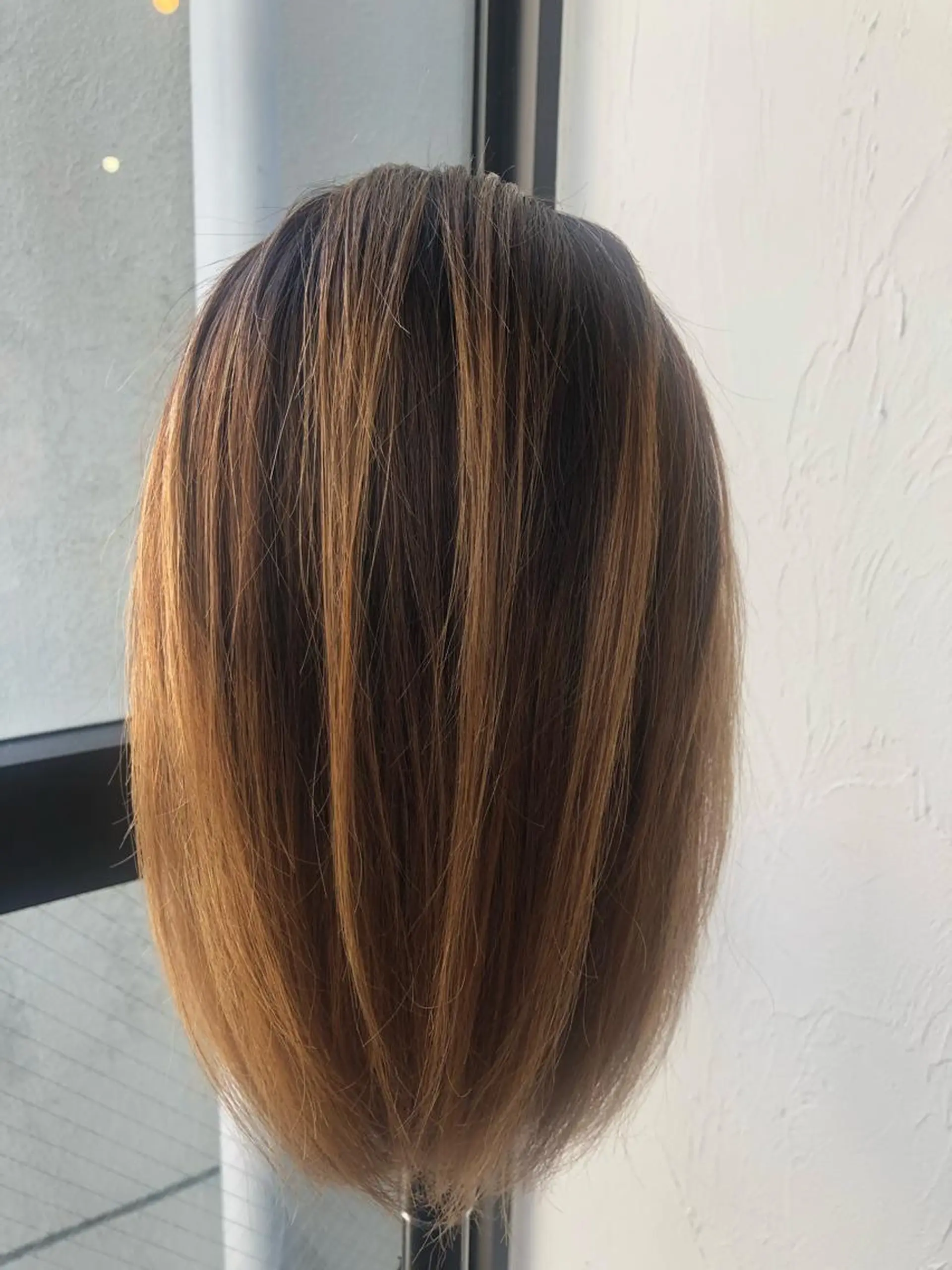 ミディアム カラー 髪質改善&ブリーチ 伊勢 祐一郎のヘアスタイル