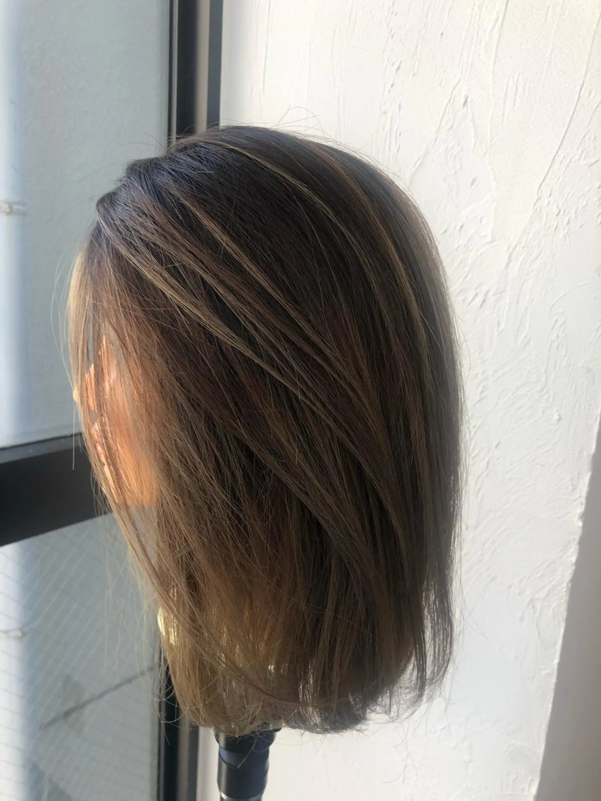 ミディアム カラー 髪質改善&ブリーチ 伊勢 祐一郎のヘアスタイル