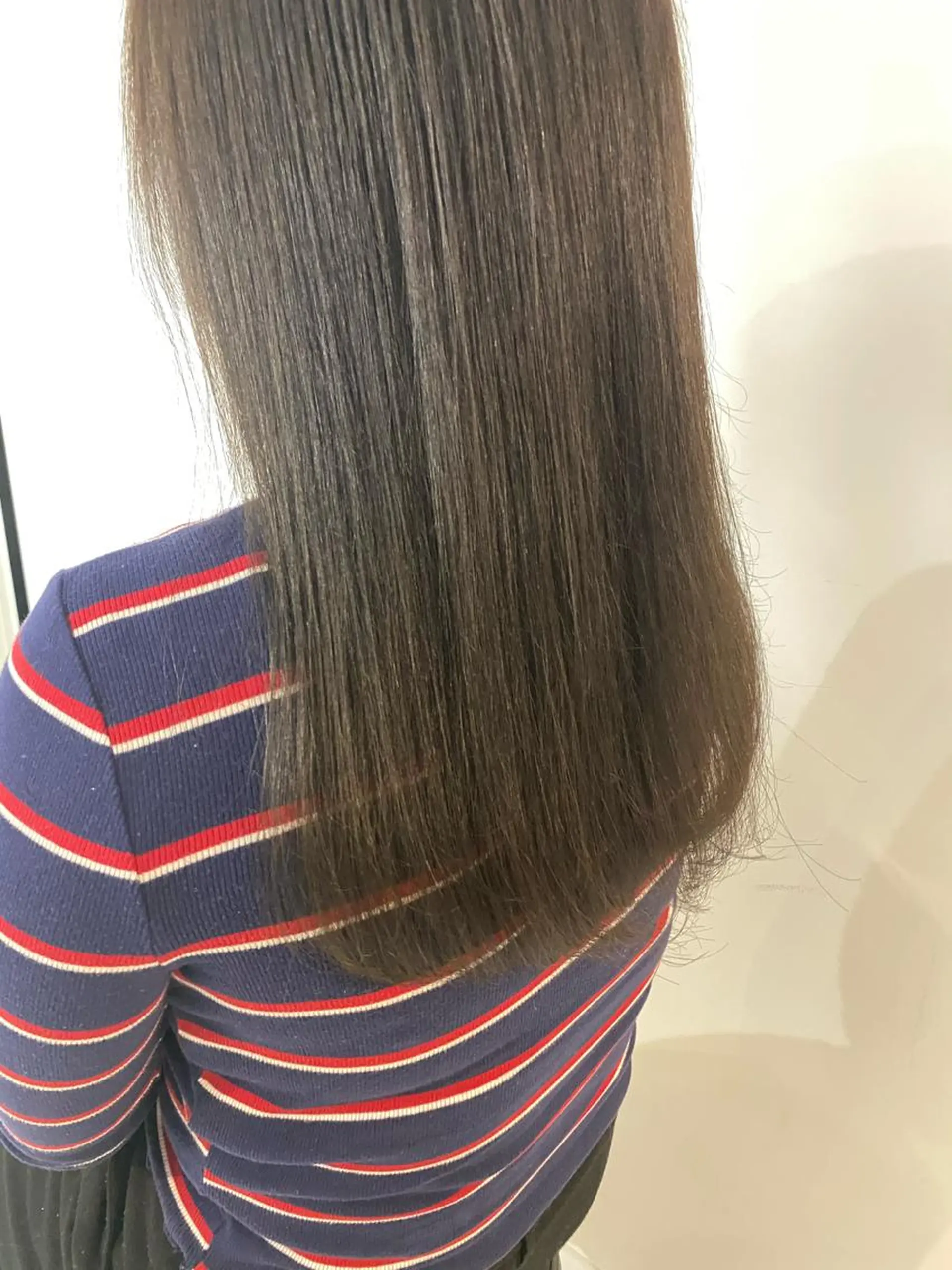 ロング カラー ベージュカラー サイトウ アカネのヘアスタイル