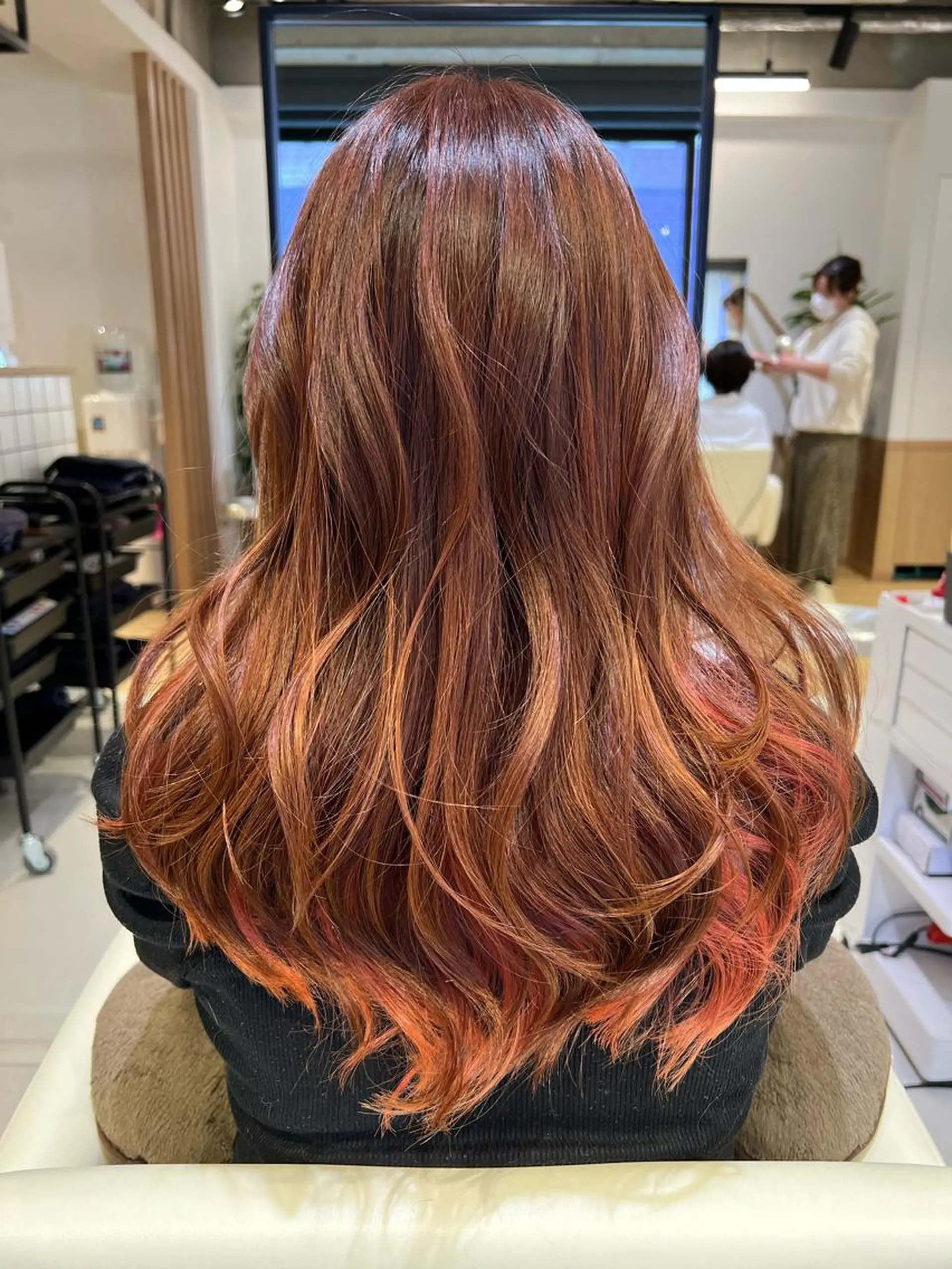 ロング カラー インナーカラー bloomsweet 鈴木駿平のヘアスタイル