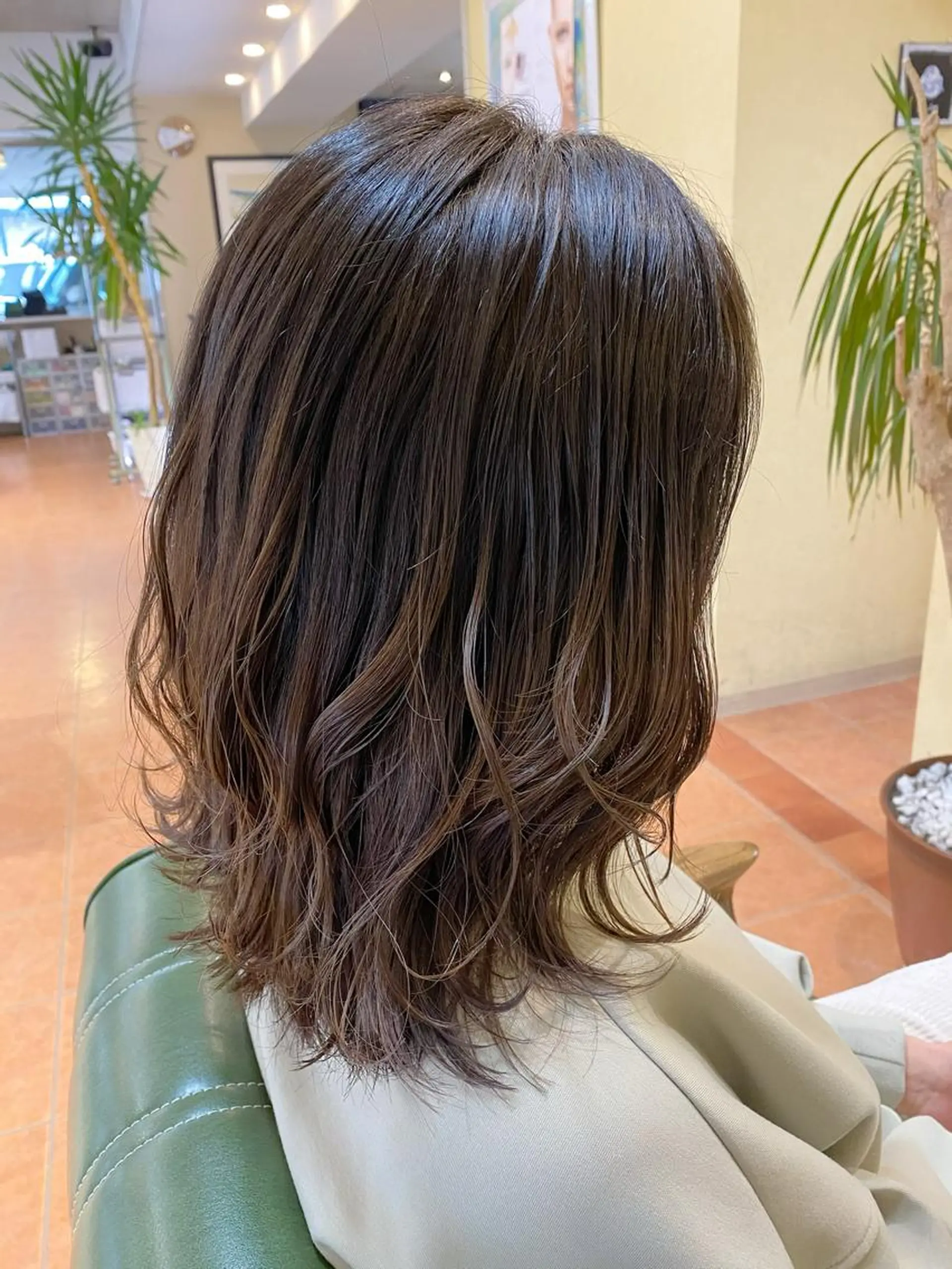 ミディアム カラー カット ヘアカラー トリートメント 石井 佑樹のヘアスタイル