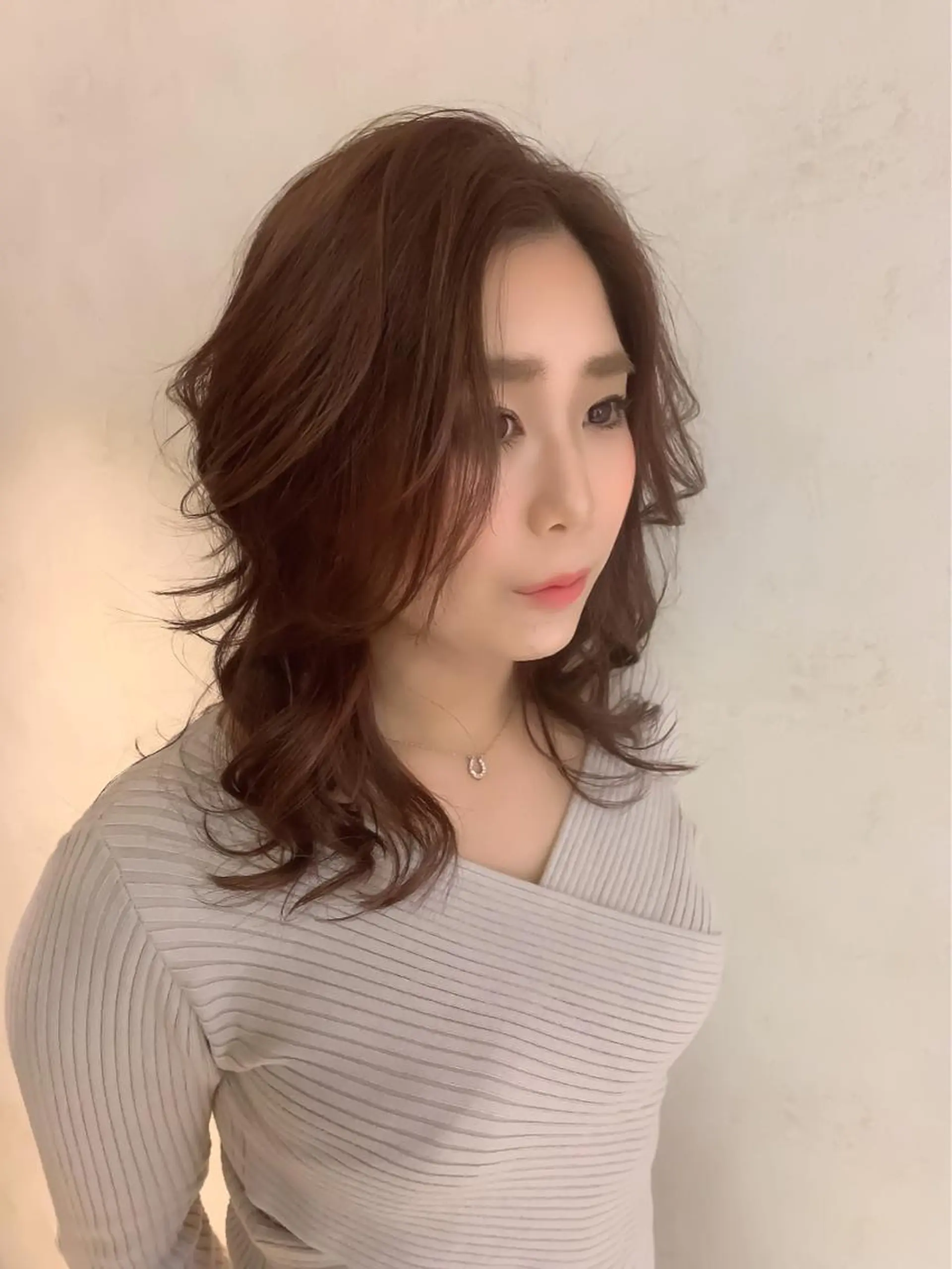 ミディアム J所属・市村 正義のヘアスタイル