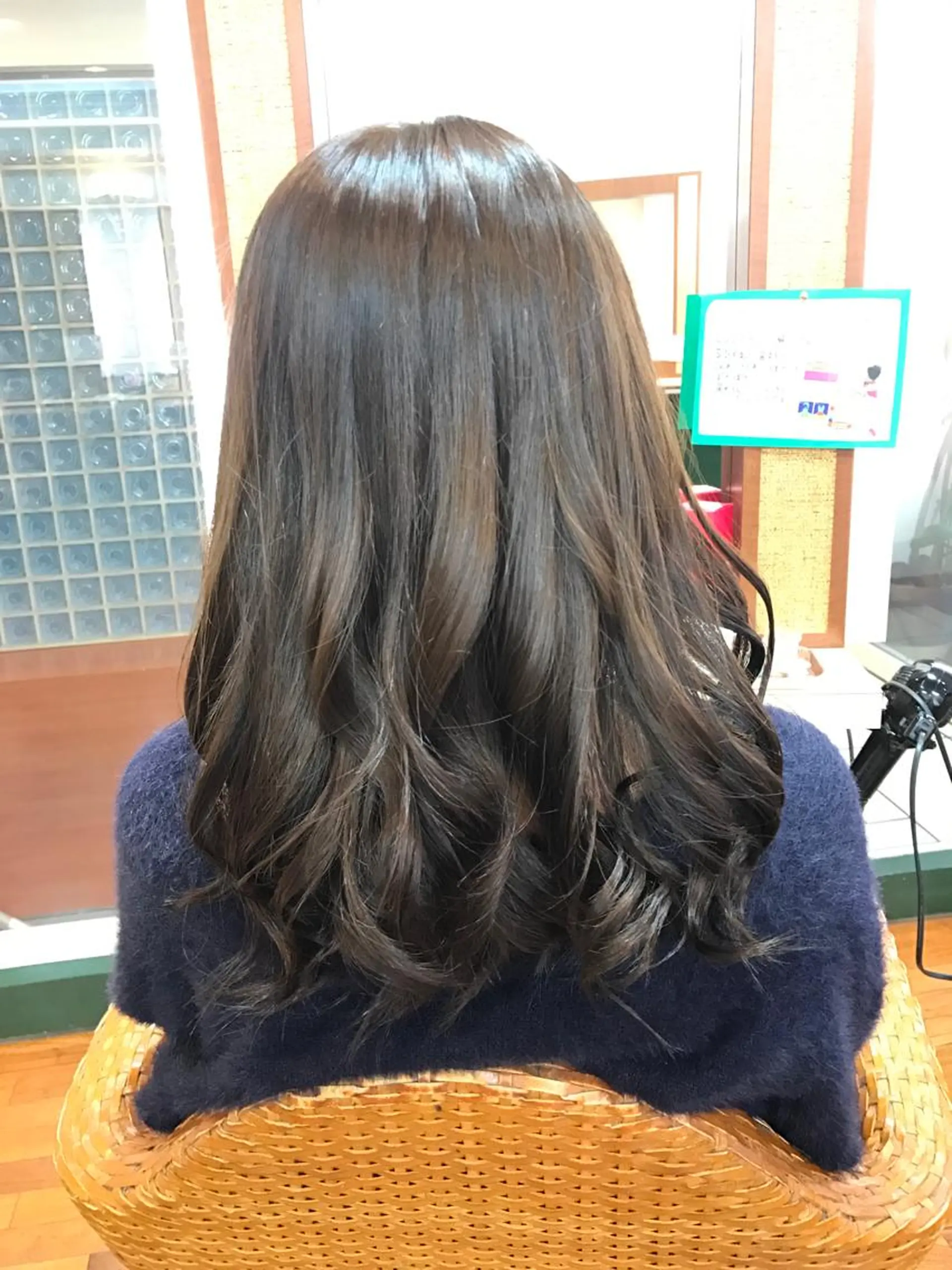 ロング カラー 透明感カラー イエローカラー PANOLA所属・加藤 理沙のヘアスタイル