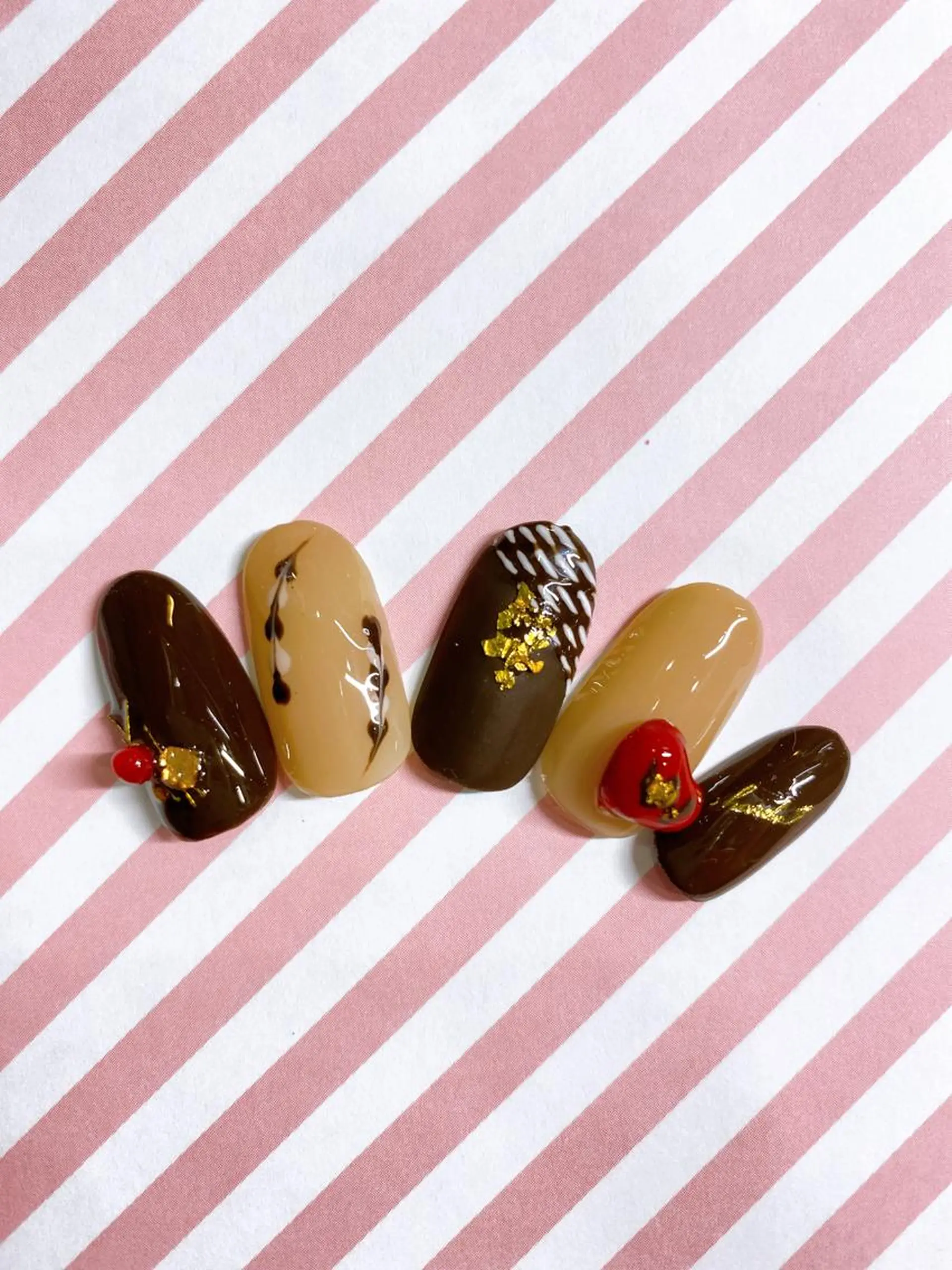 ネイル ハンドネイル nailsalon ViViのネイルデザイン