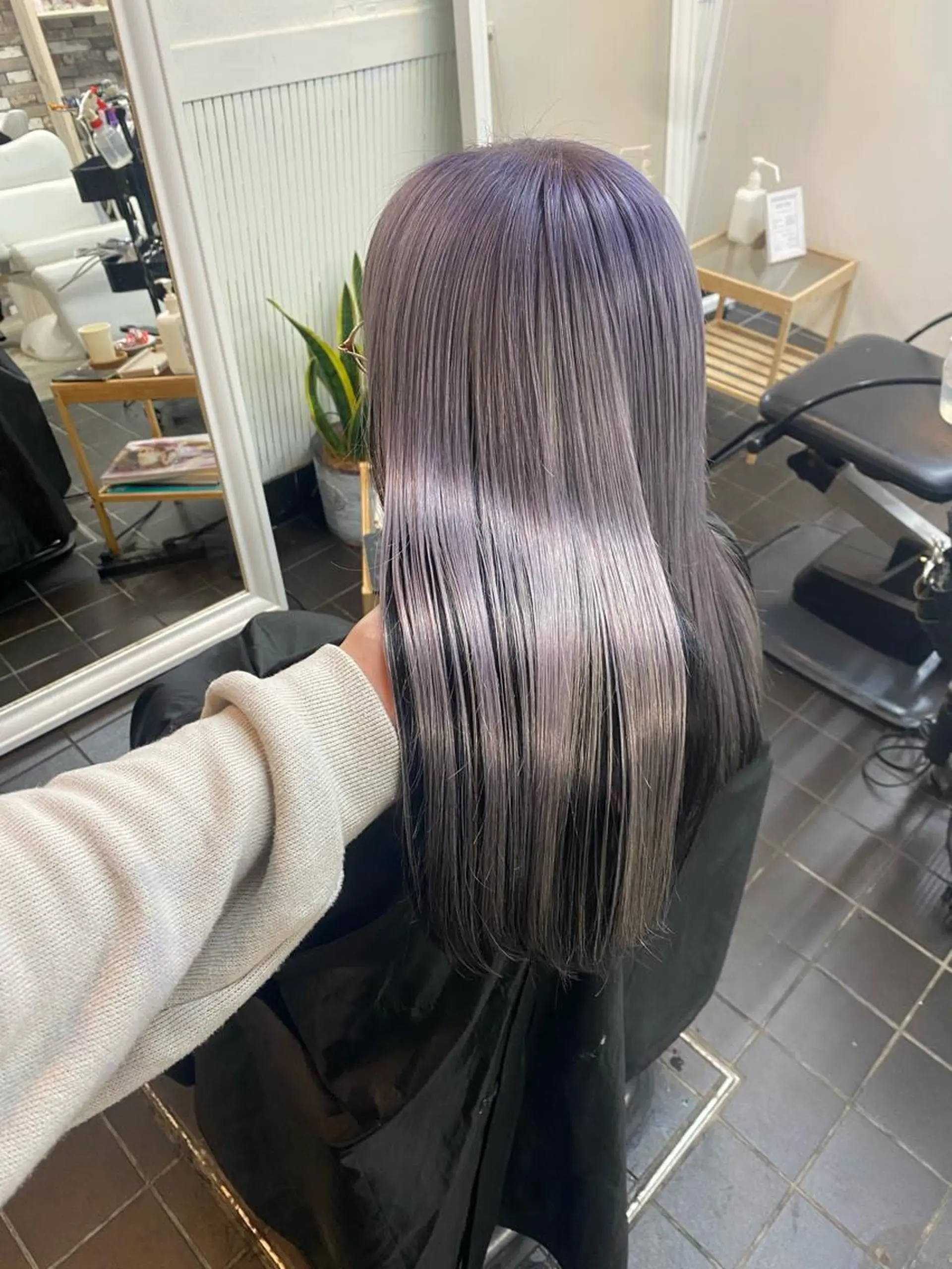 ロング カラー ヘアアレンジ HAIRSALONLOOP所属・川上 麻梨阿のヘアスタイル