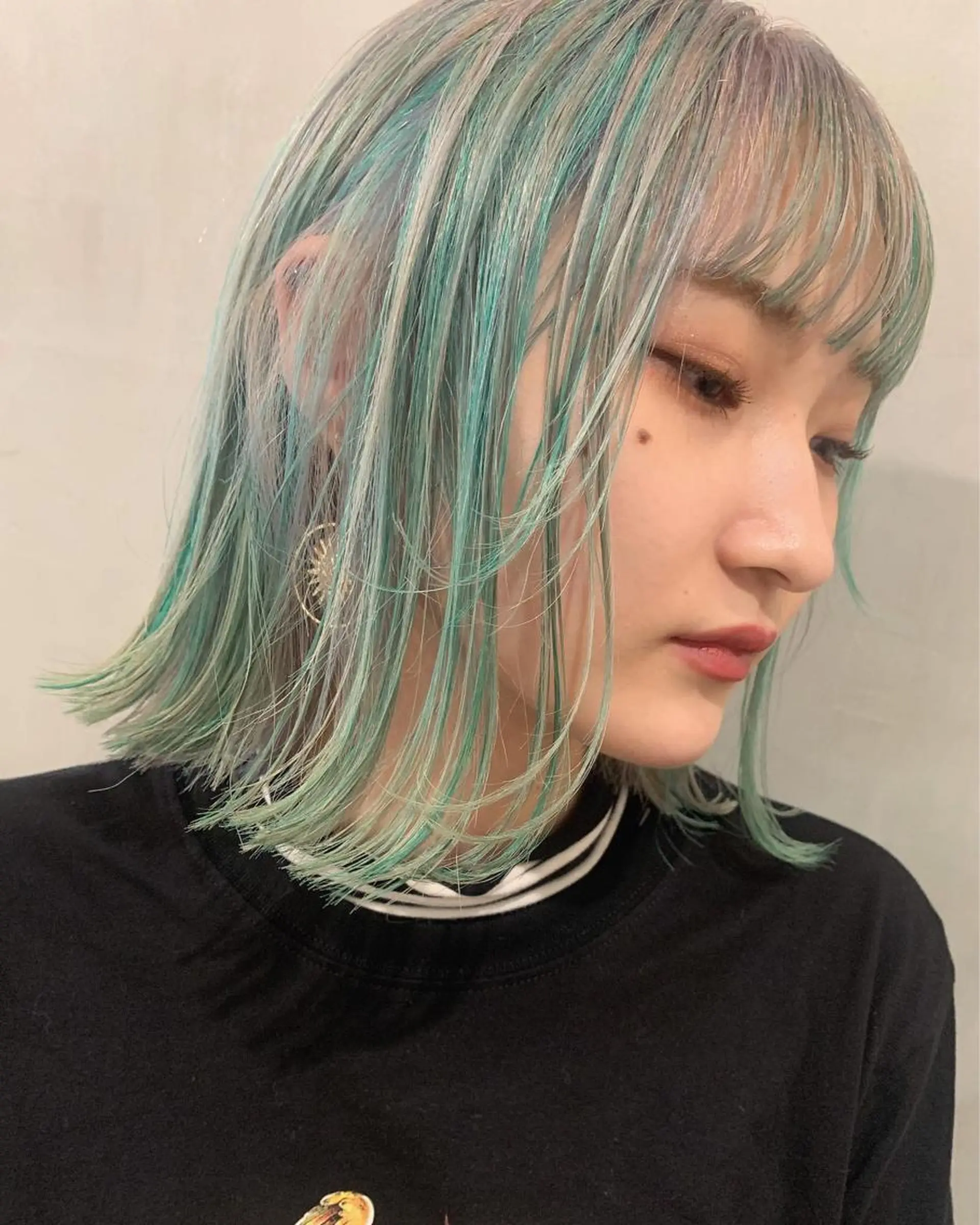 ミディアム カラー ヘアカラー トリートメント 優 作のヘアスタイル