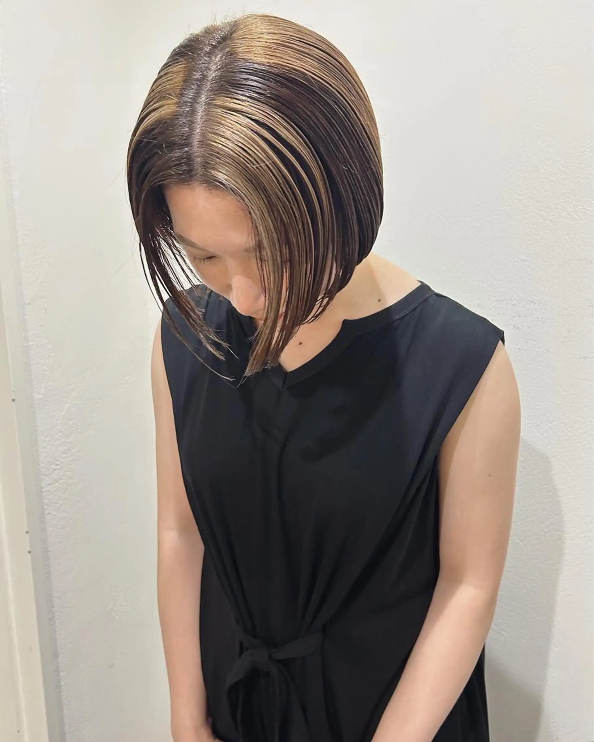 ショート カラー デザインカラー ボブ カット ヘアカラー トリートメント Loom.所属・村上雅人 ナチュラルモードのヘアスタイル