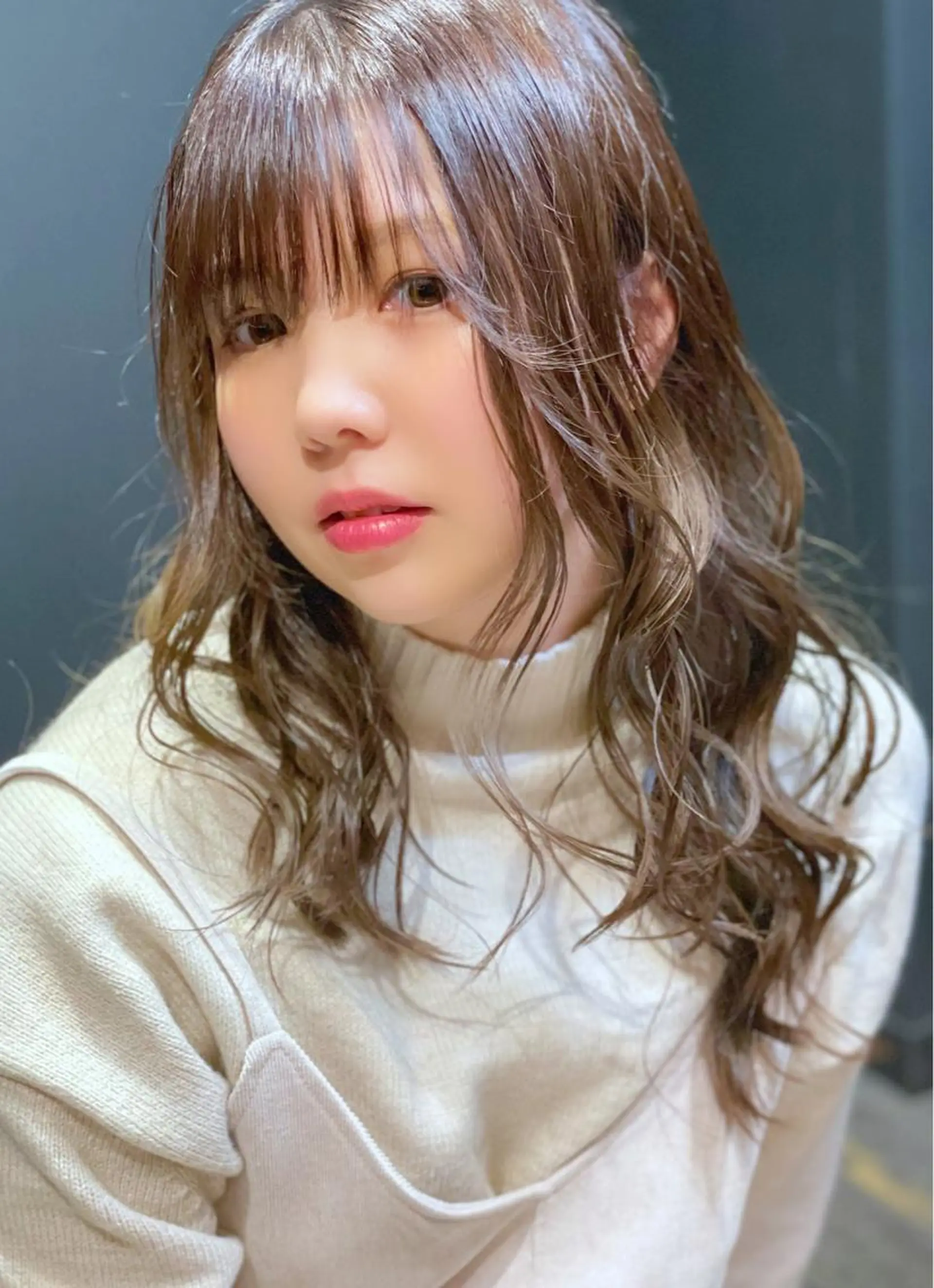 ロング 韓国風ヘア うざバング 柿本拓【全席完全個室 ログネオン】のヘアスタイル