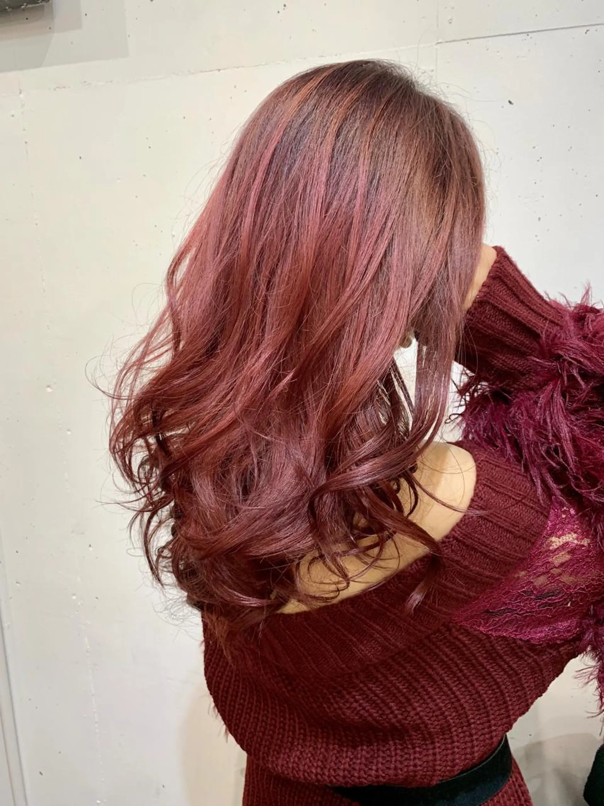 セミロング カラー レッドカラー バイオレットカラー Akua【代表】 Kazumaのヘアスタイル