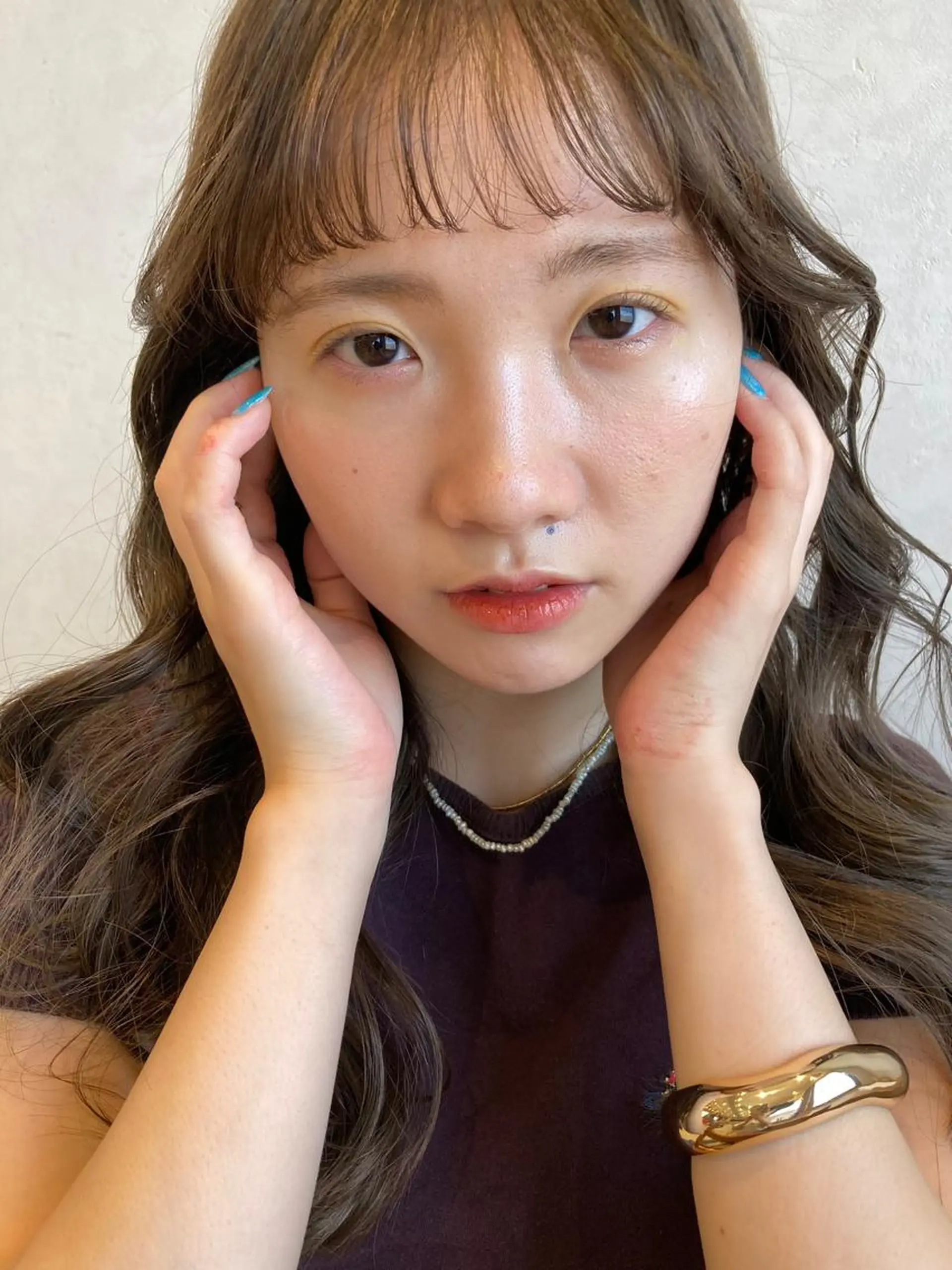 ロング カラー グレージュ オリーブグレージュ オリーブグレー くびれヘア 顔まわりレイヤー カット ヘアカラー トリートメント nono/パーマ /顔まわりカット🐈のヘアスタイル
