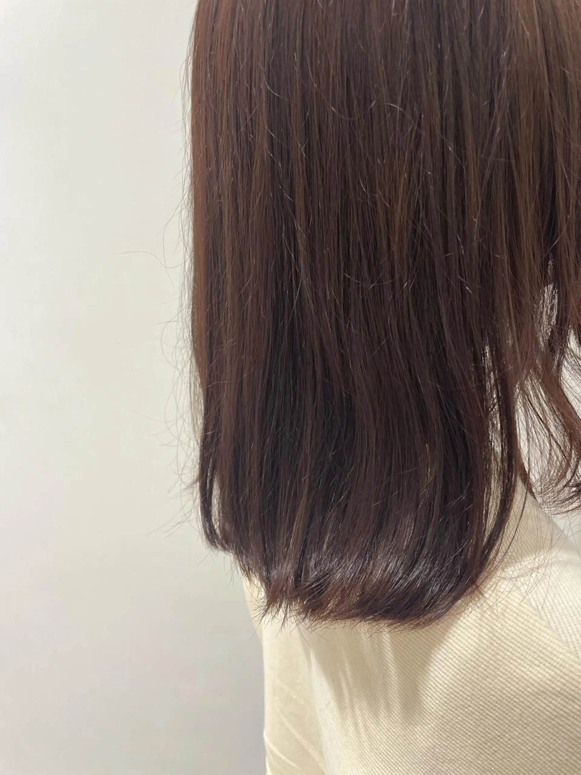 ミディアム カラー momoka ［pejite]のヘアスタイル