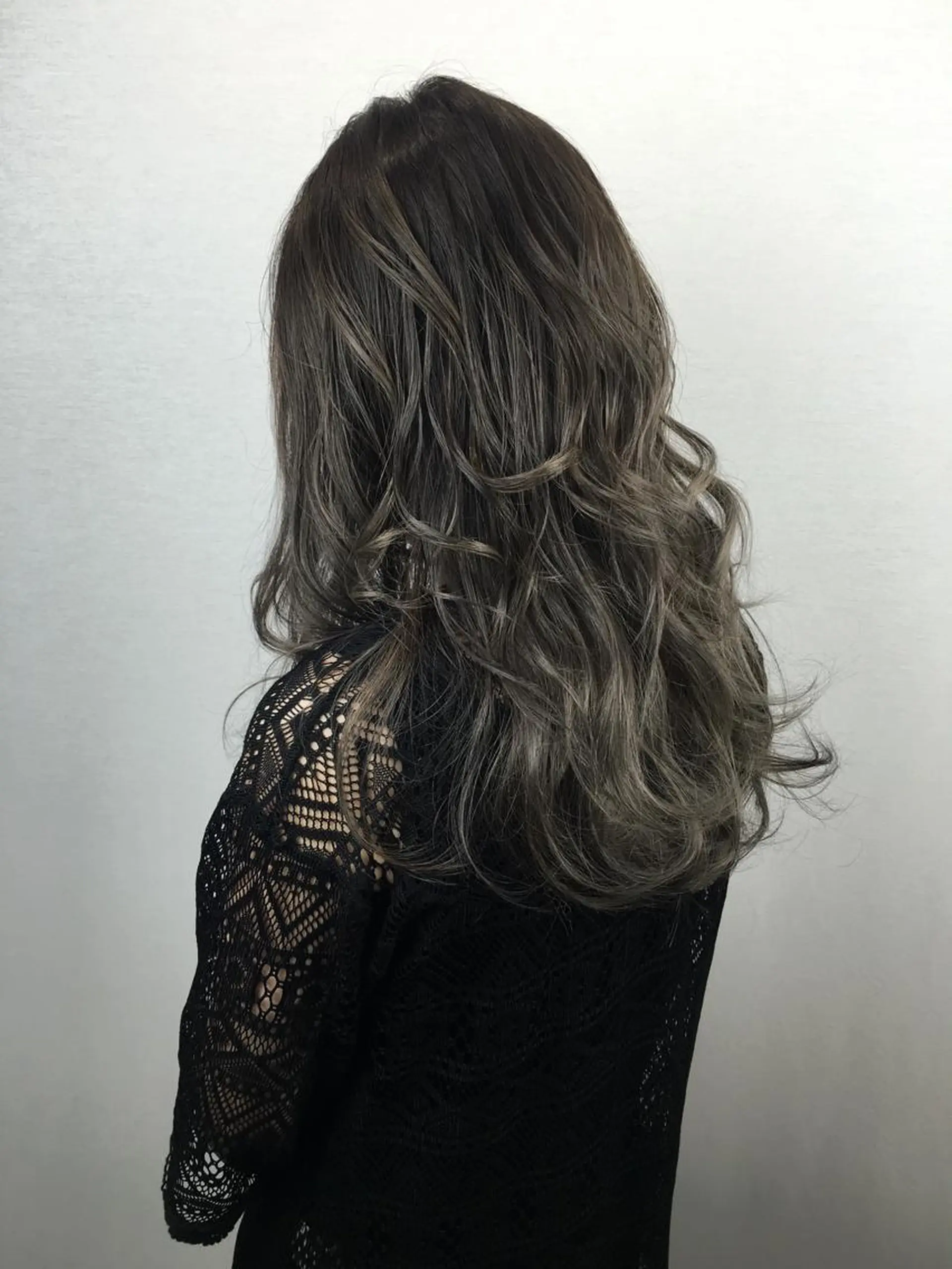 ロング カラー グレージュ ヘアカラー 2nd所属・🤍2nd🤍田所 美希のヘアスタイル