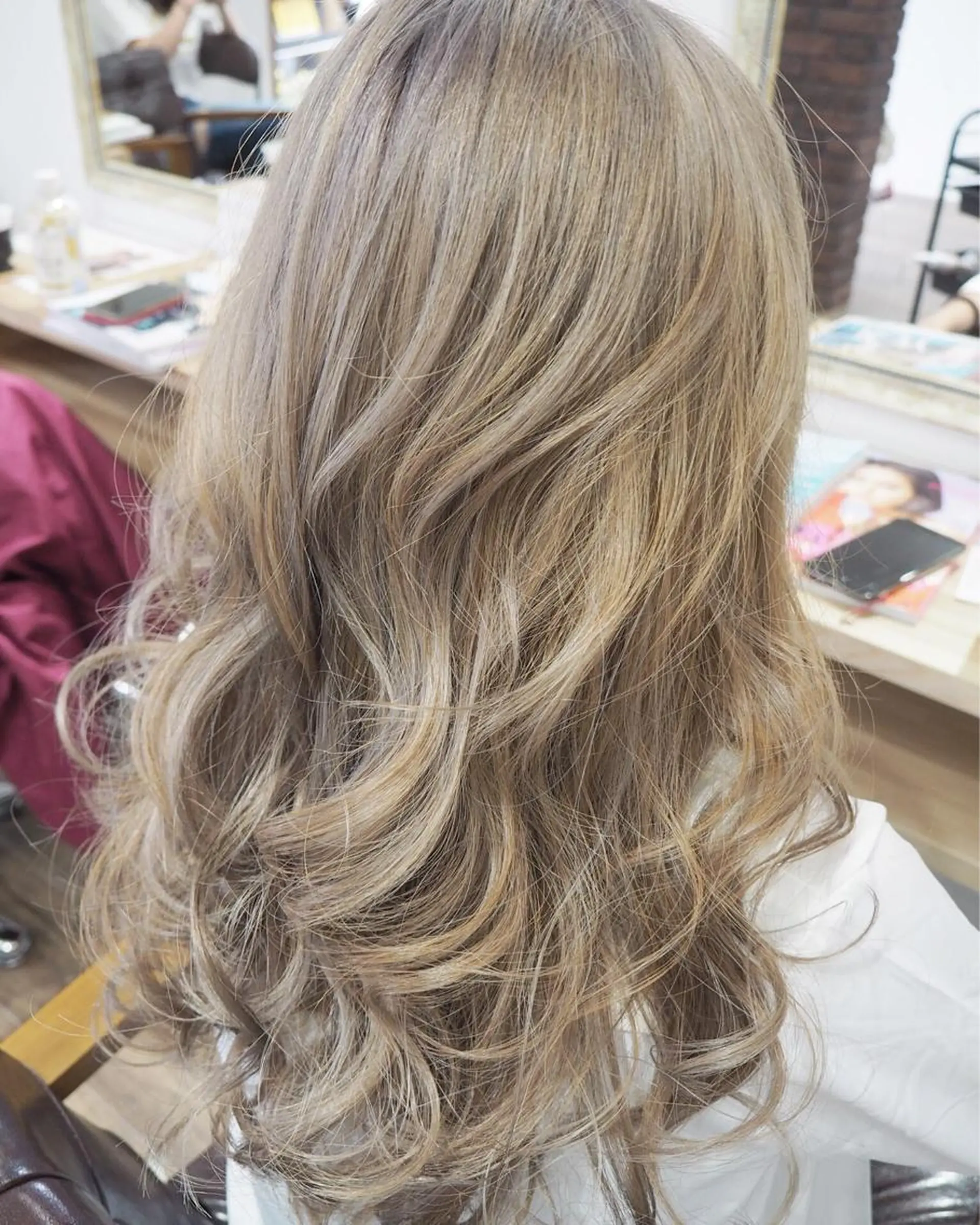 ロング カラー ヘアカラー トリートメント HAIR&MAKE AXIS所属・土屋 貴章のヘアスタイル