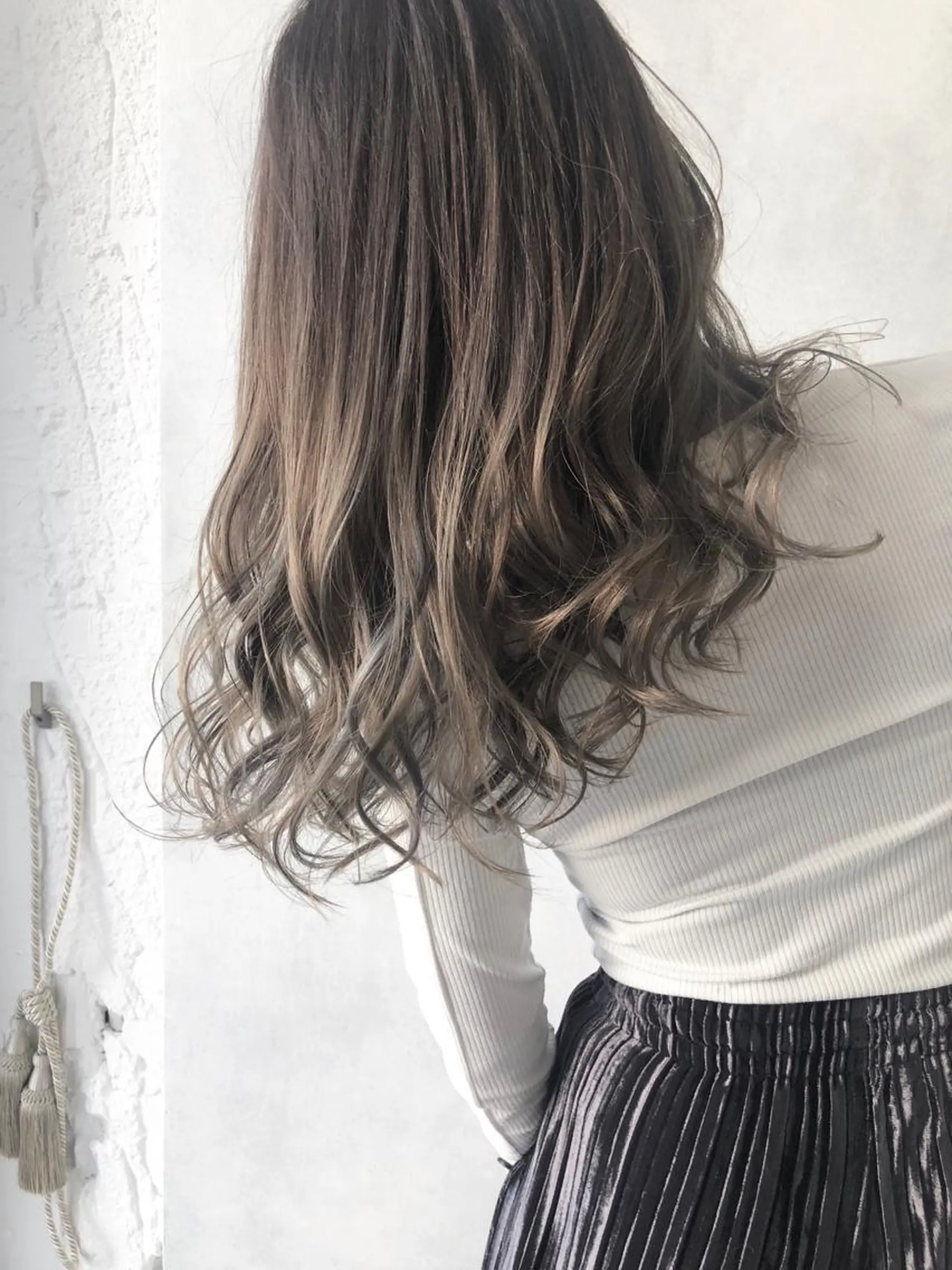 ロング ハイライト 小澤大輔 YOLO hairのヘアスタイル