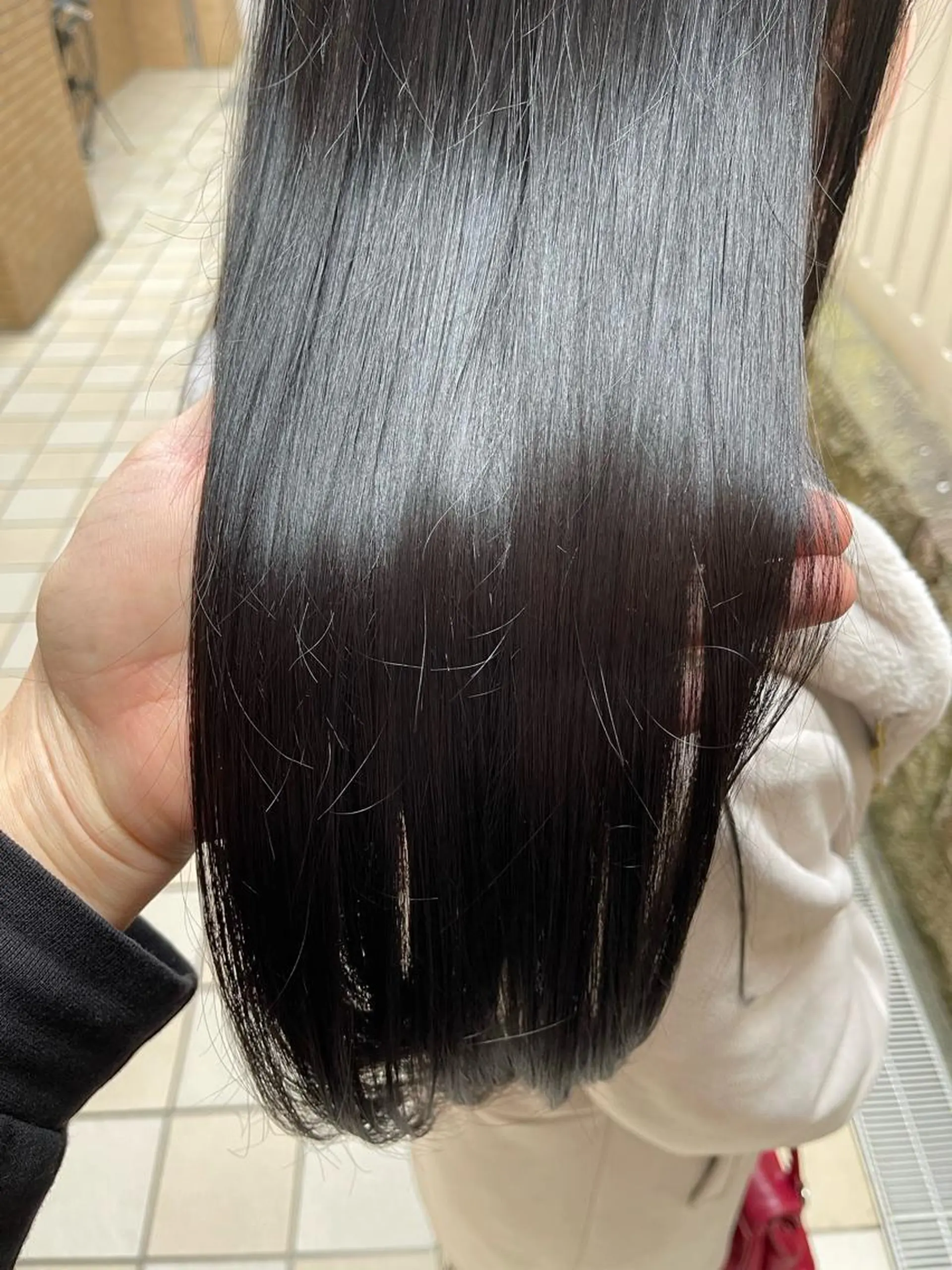 セミロング カット 縮毛矯正 antica YOSHIのヘアスタイル