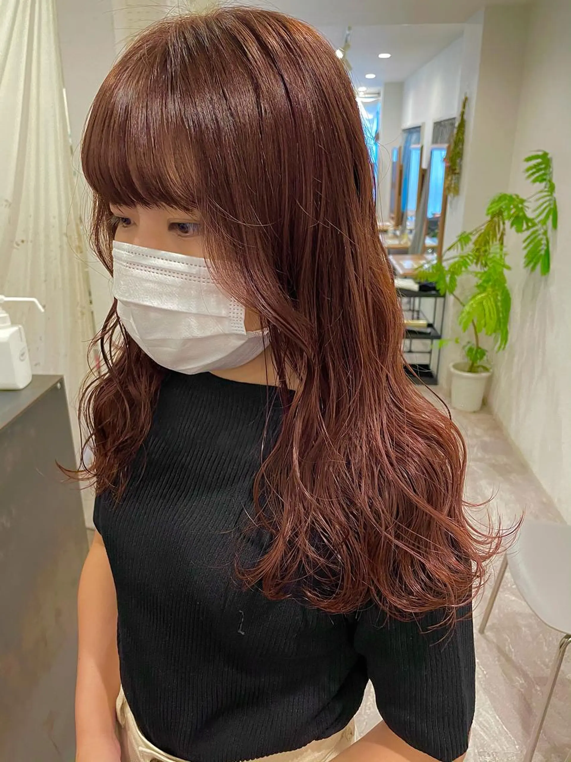 ロング カラー ブリーチ ブラウンカラー 透明感カラー イルミナカラー ブリーチなしカラー 安藤 佑衣のヘアスタイル