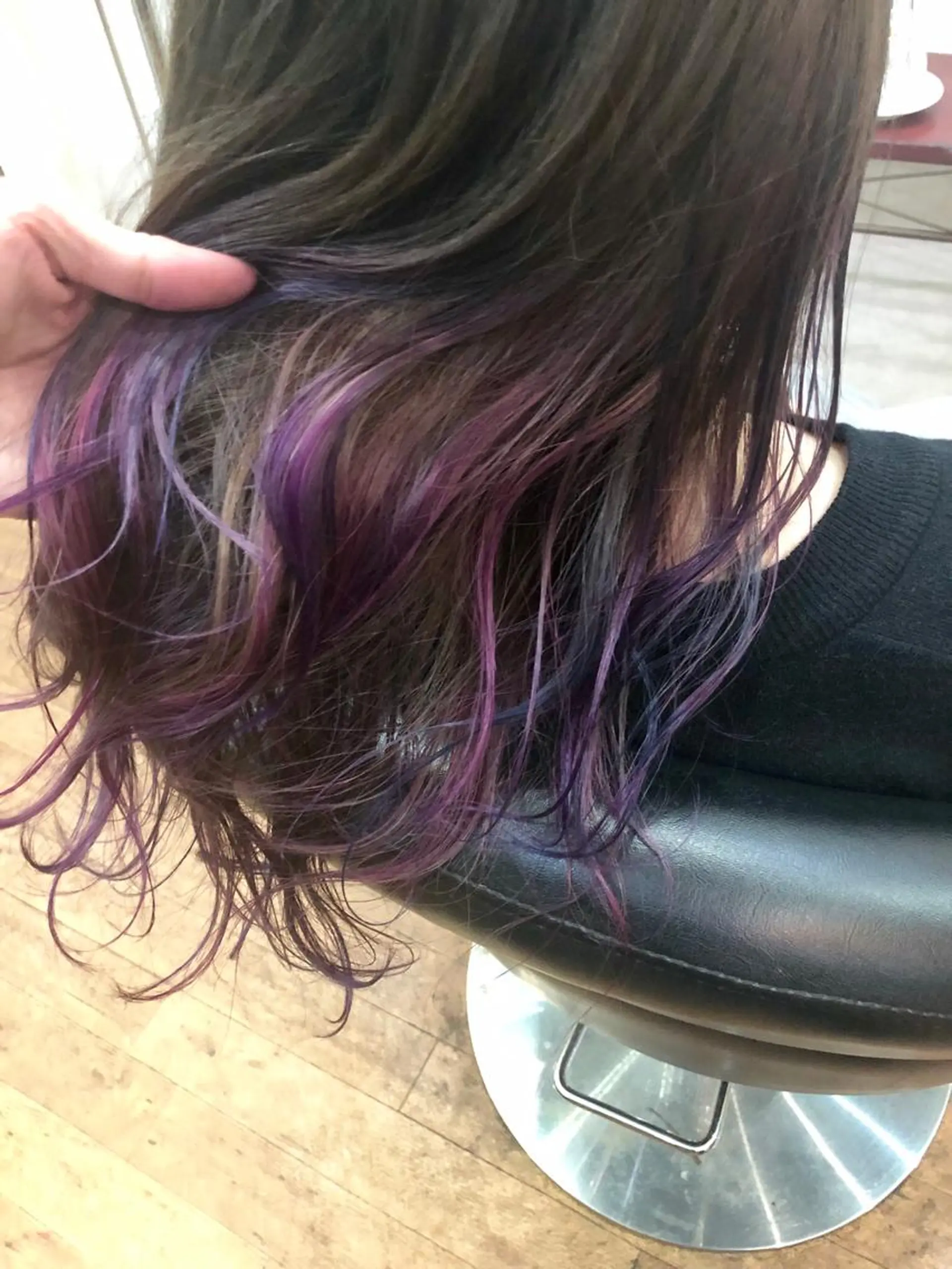 セミロング カラー ヘアアレンジ Lien所属・西川 ヒロキのヘアスタイル