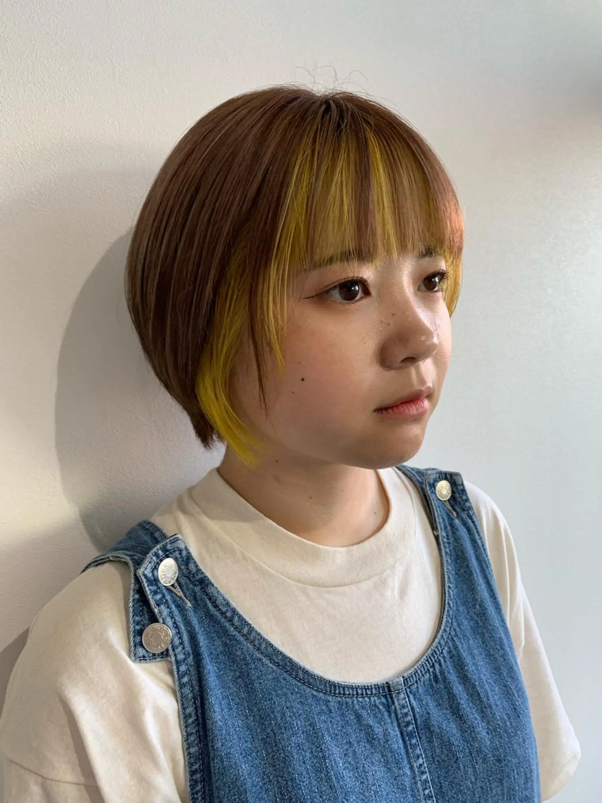 ショート イエローカラー OLTI所属・中村 勇星のヘアスタイル