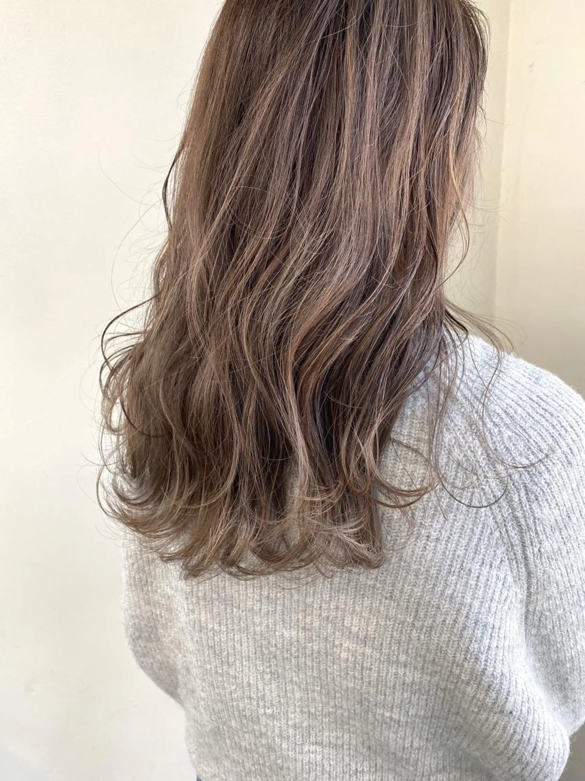 セミロング ハイライト 小澤大輔 YOLO hairのヘアスタイル