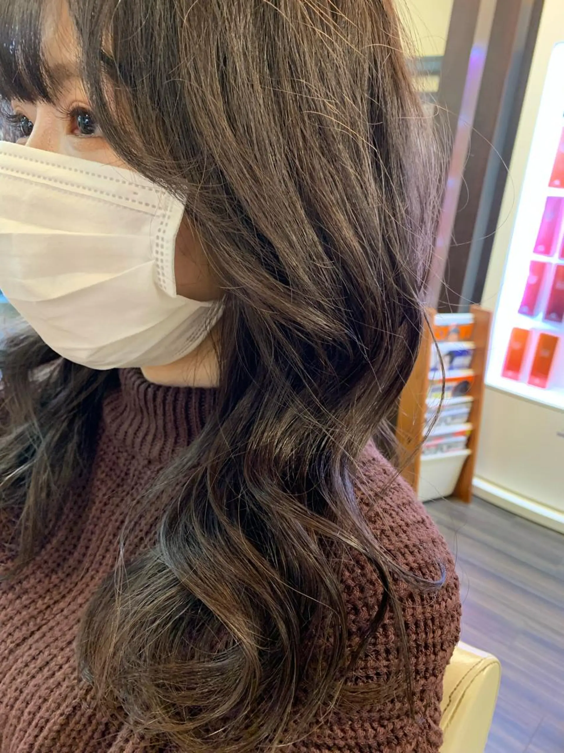 セミロング カラー ヘアカラー 美容室soi所属・石田 凱土のヘアスタイル
