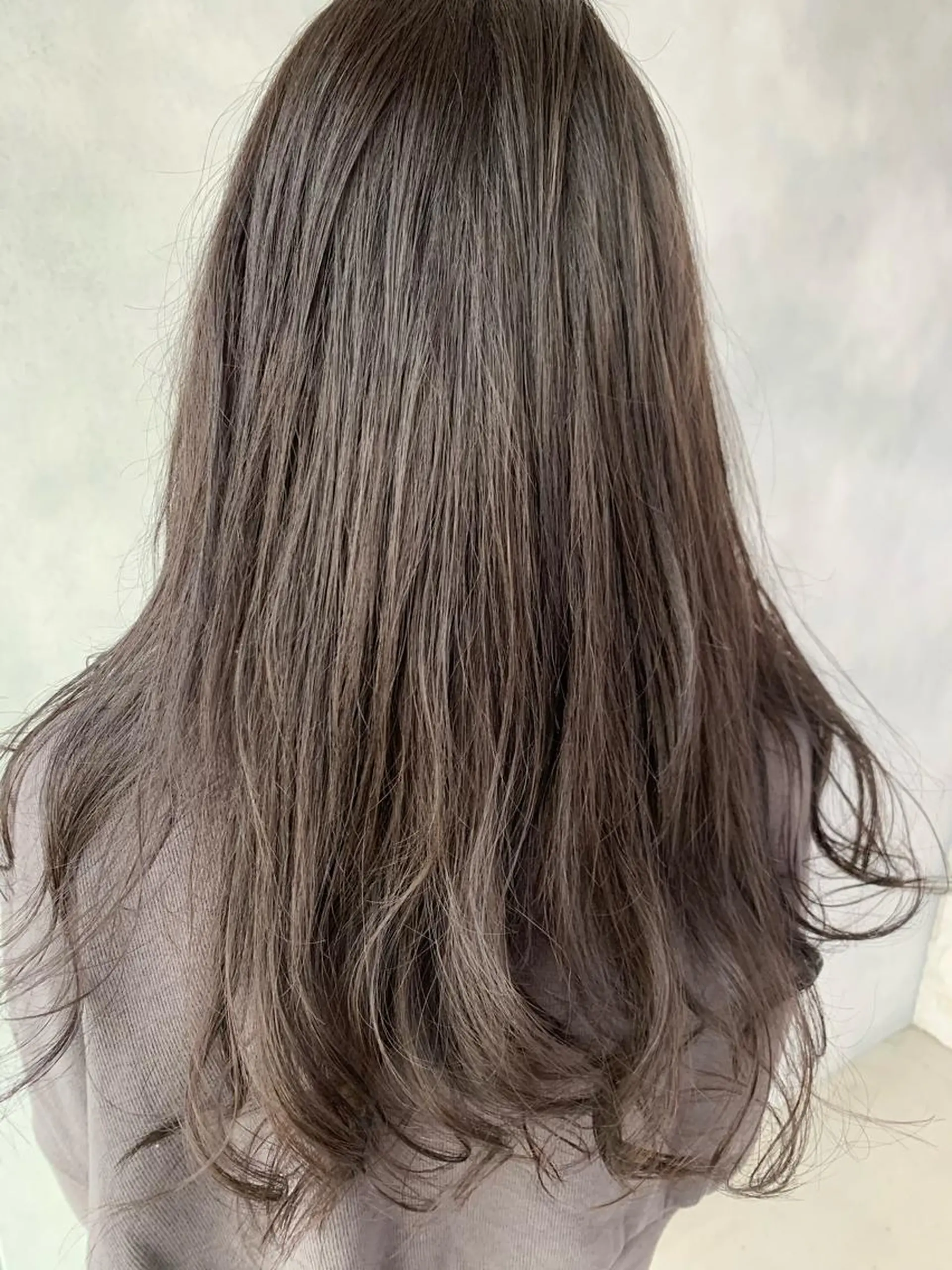 セミロング カラー グレージュ アイスグレージュ LUXBE LUCE那覇イオン店所属・LUXBE LUCEのヘアスタイル