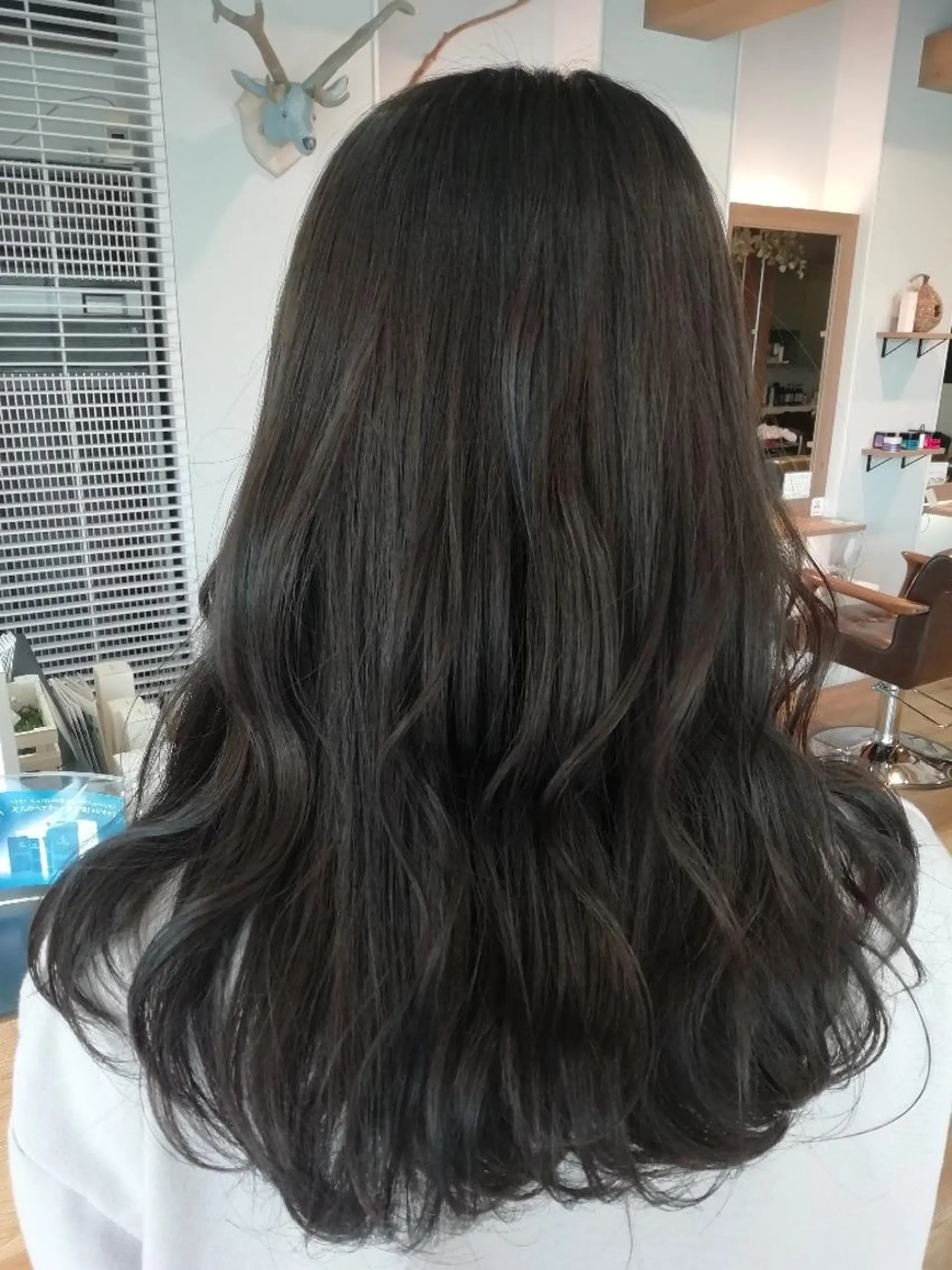 カラー アッシュ ベージュカラー 堀 望美のヘアスタイル