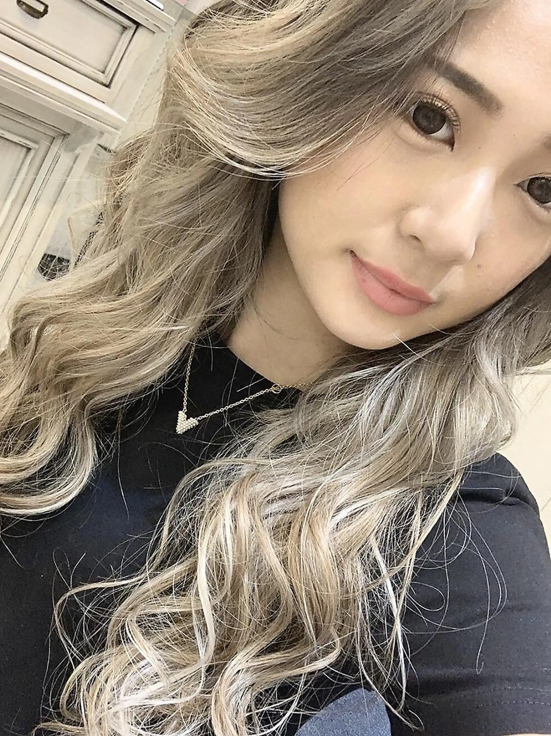 ロング カラー ヘアアレンジ レミーエクステ大阪 Device梅田のヘアスタイル