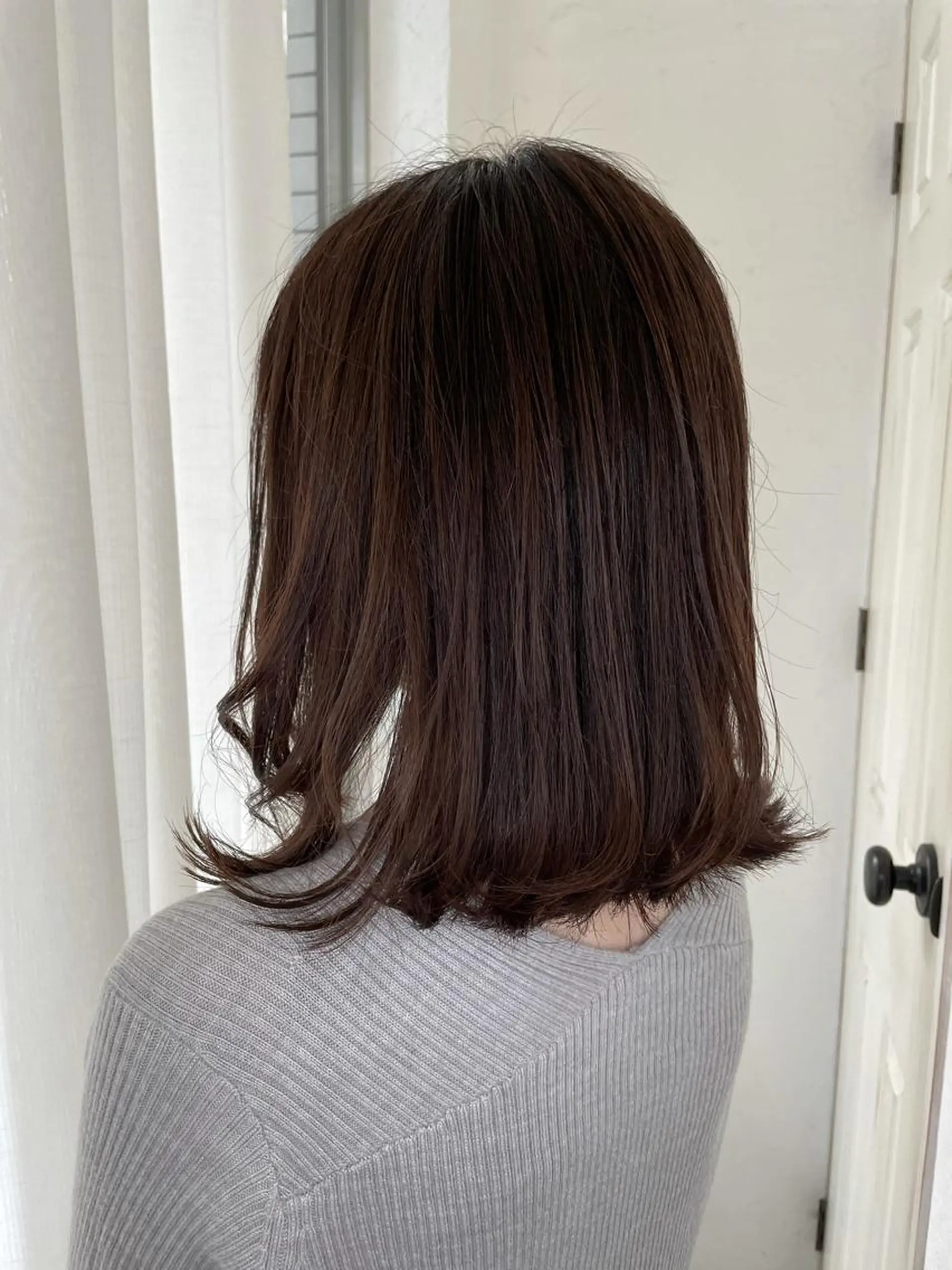 ミディアム カラー タナカ マナミのヘアスタイル