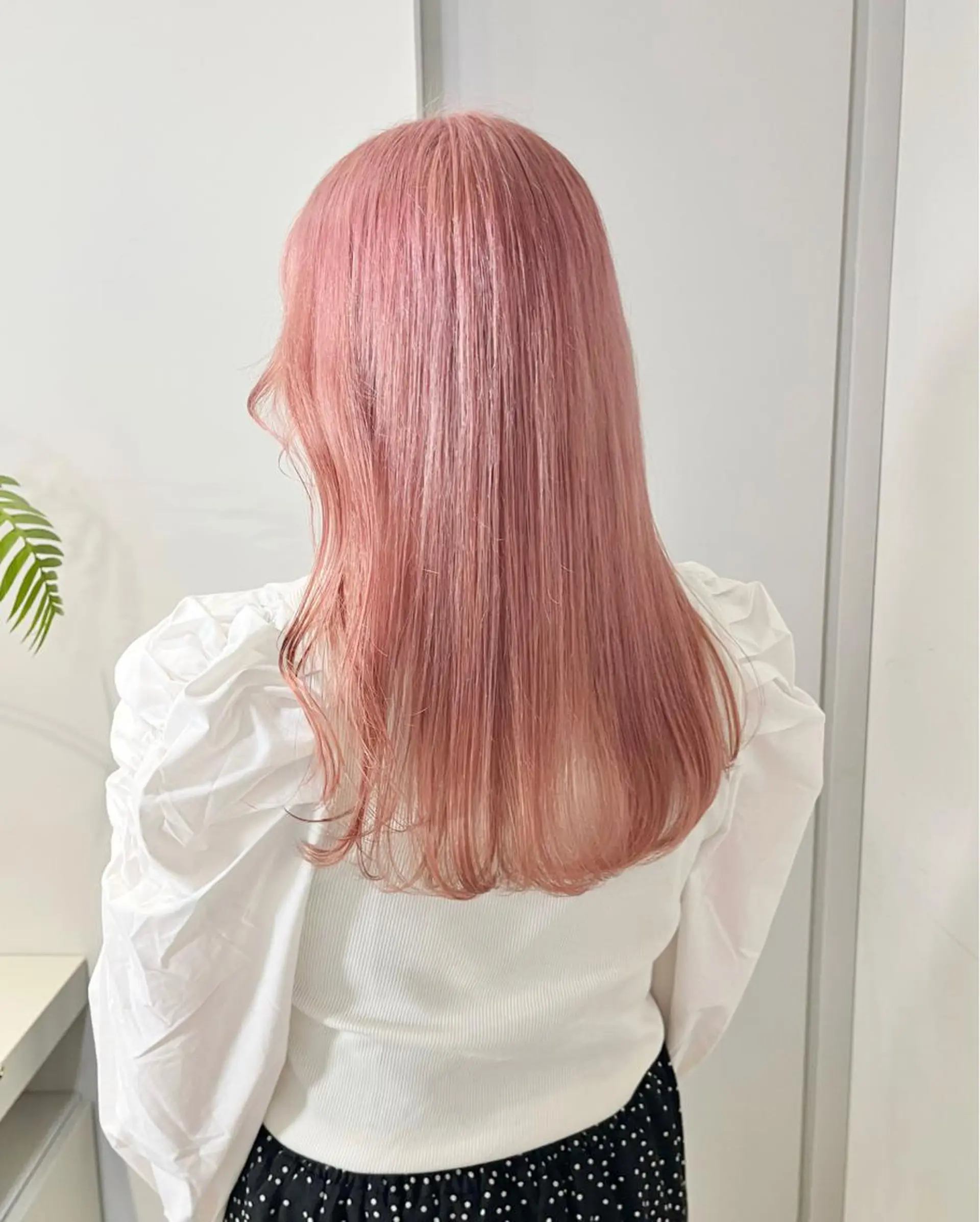セミロング カラー ブリーチ ピンクカラー 🎀taro ブリーチなしカラーのヘアスタイル
