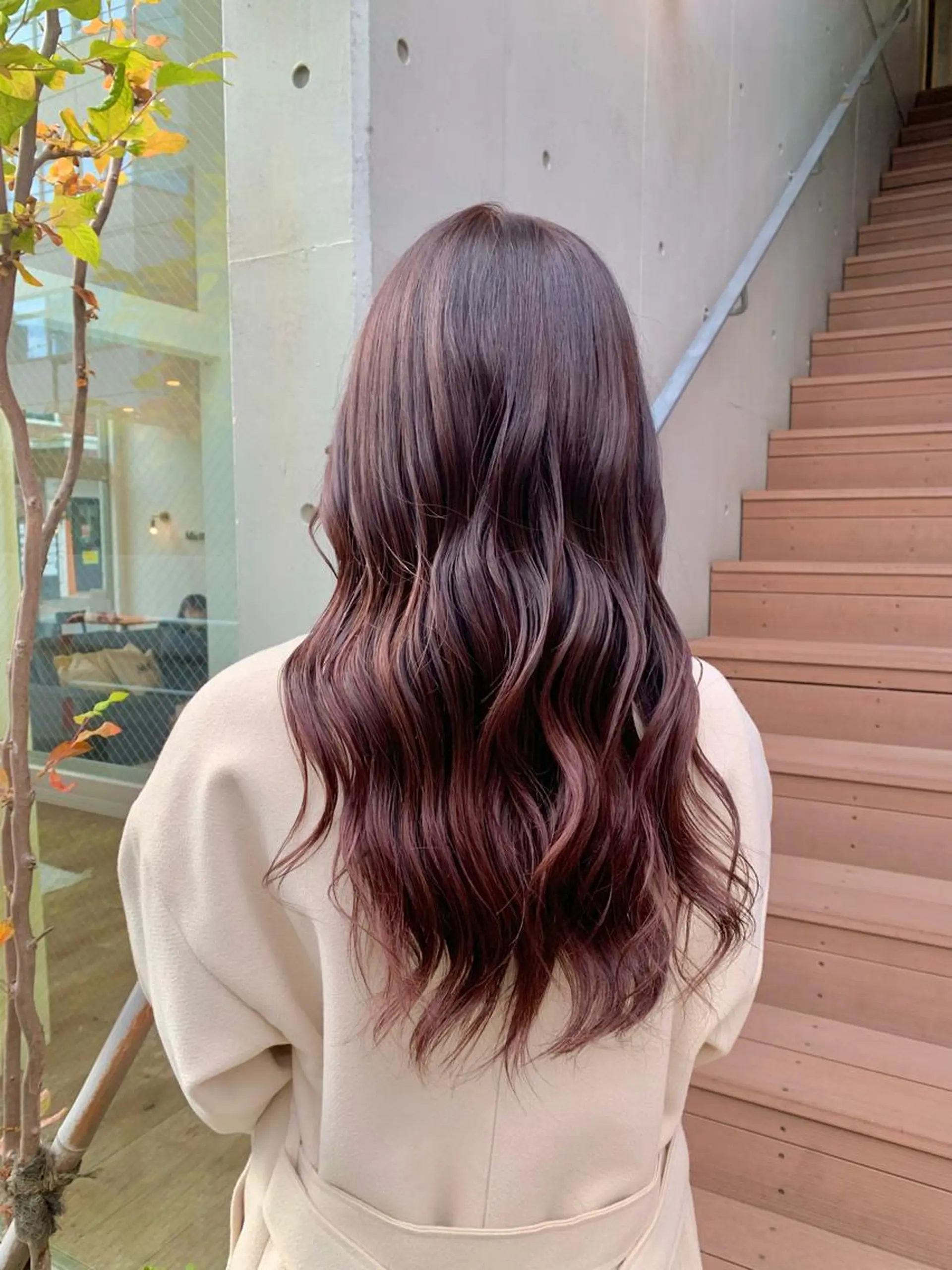 ロング ヘアカラー トリートメント 森山 佳小里/カラー /似合わせカットのヘアスタイル