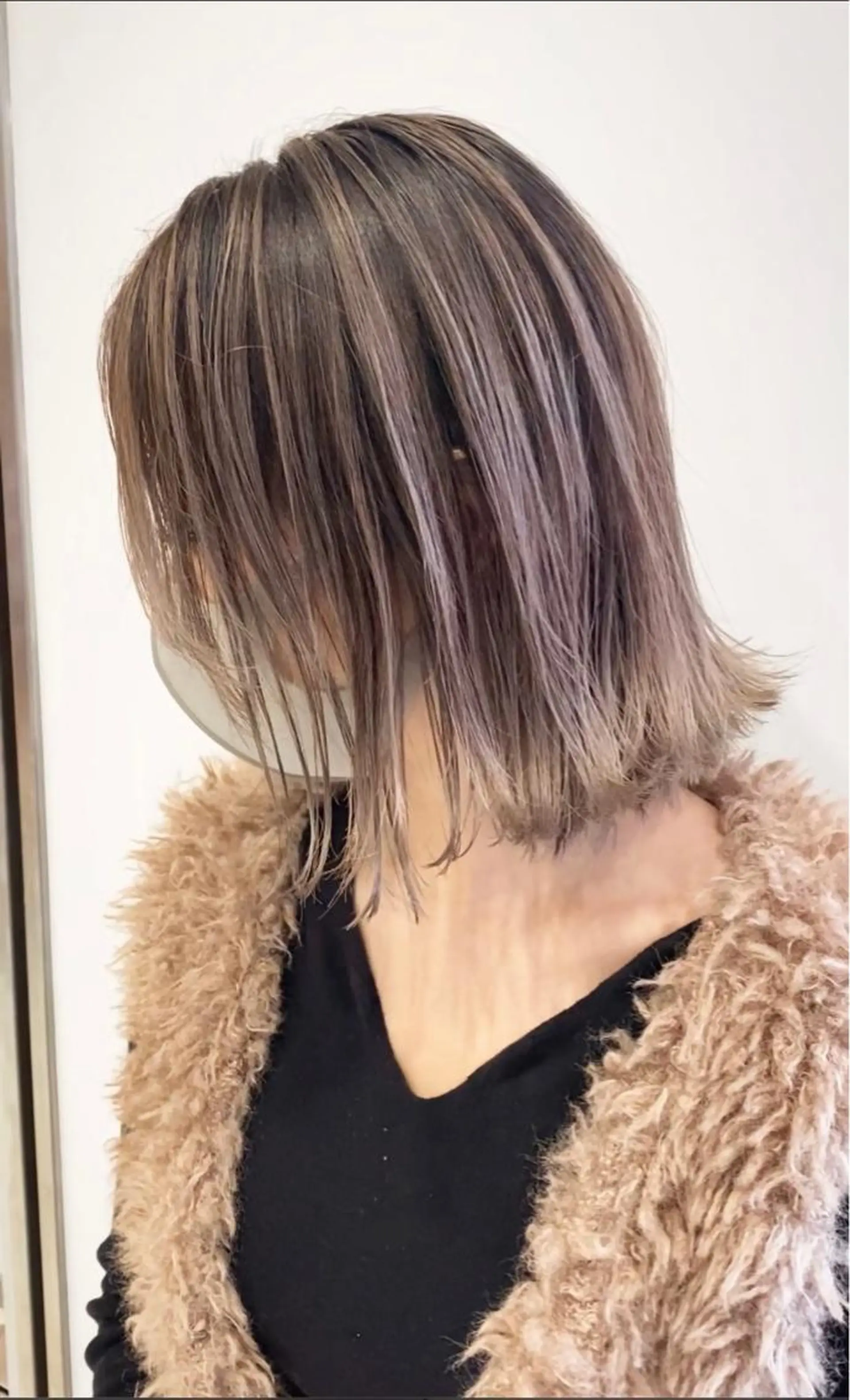 ミディアム レイヤーカット まお♡レイヤーカット 耳ツボジュエリーのヘアスタイル