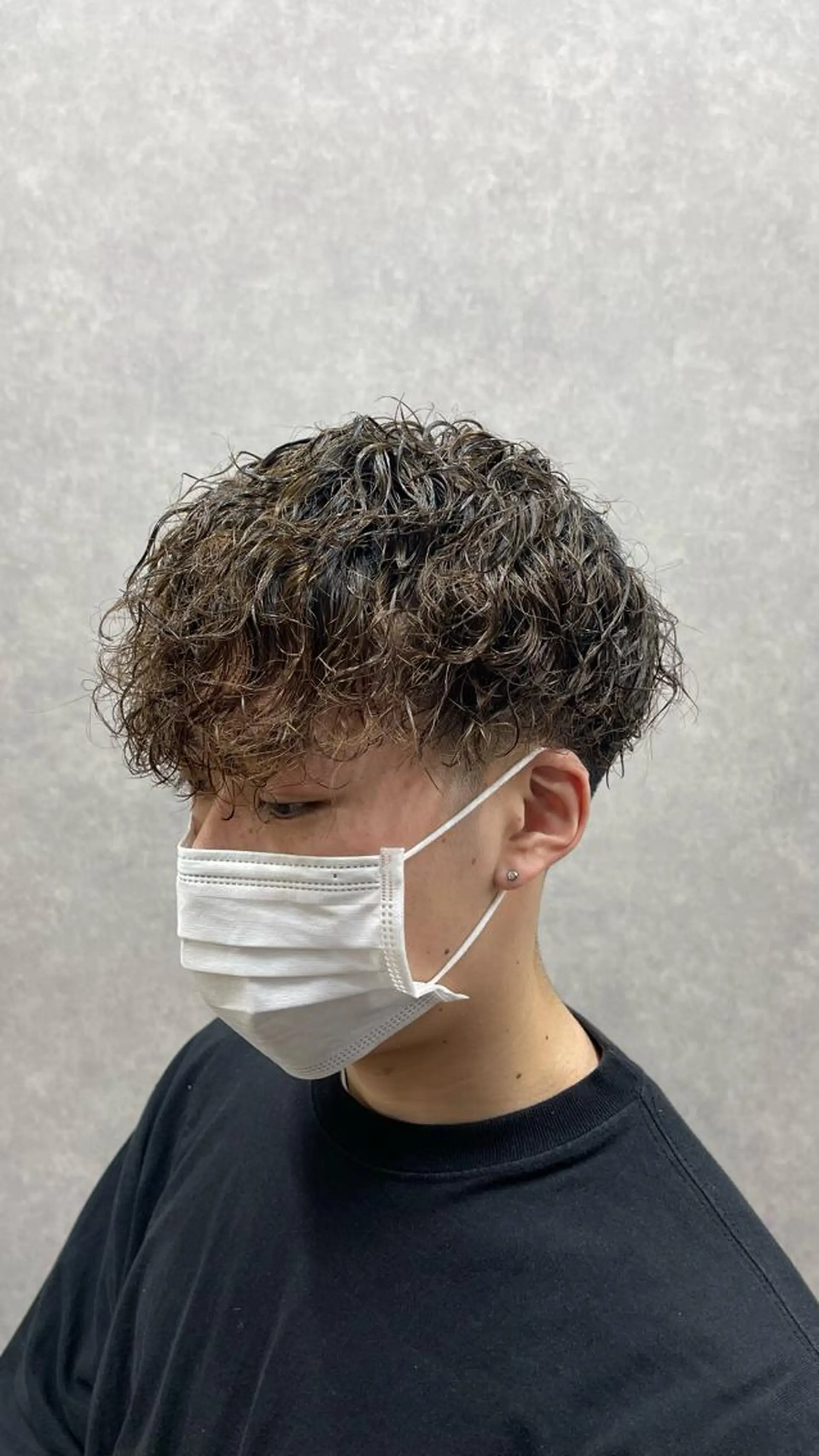 パーマ メンズ メンズブリーチ メンズパーマ GO TODAYシェアサロン大名店所属・濵武 尚人のヘアスタイル