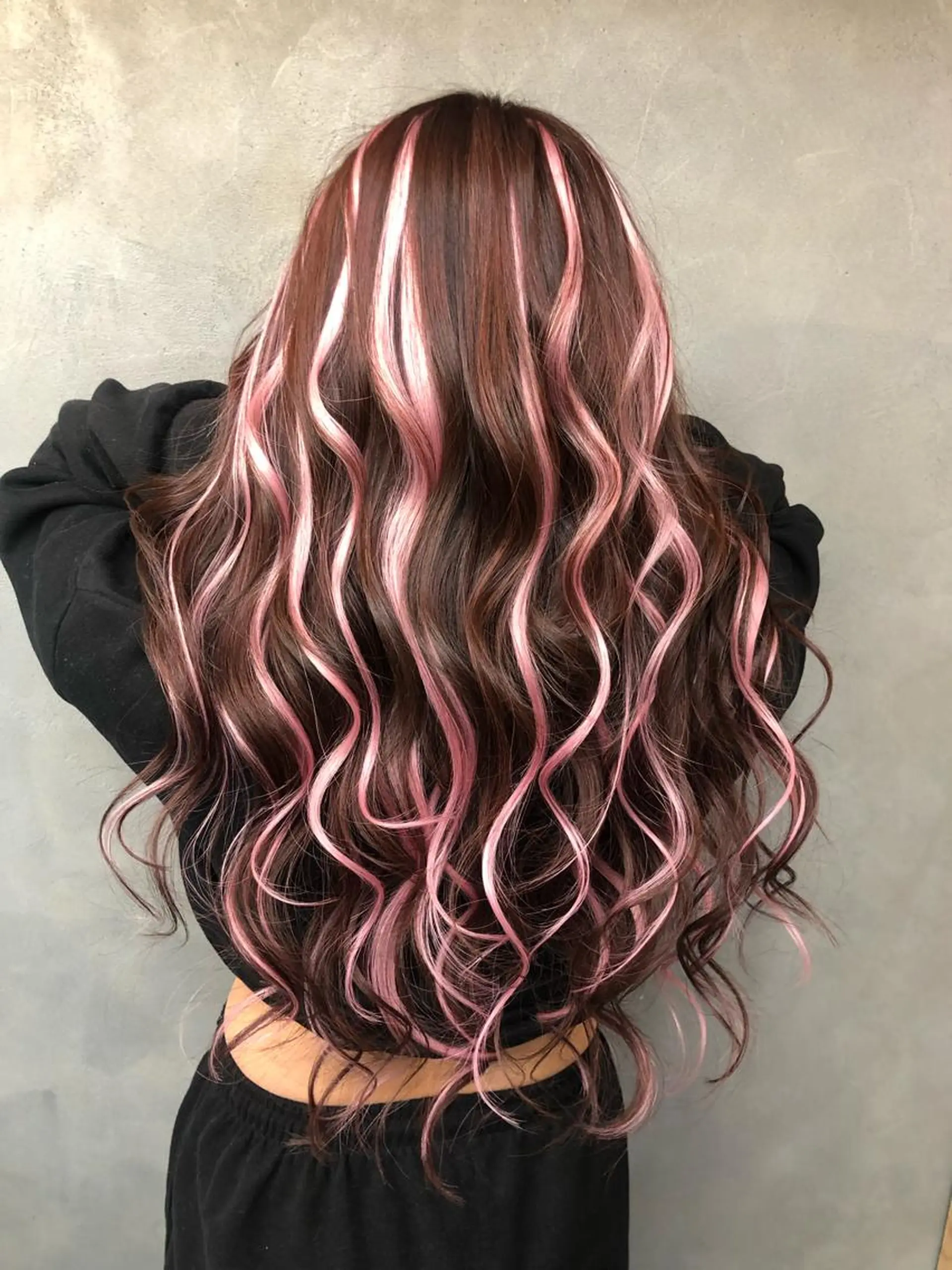 ロング シールエクステ エクステ rollen所属・美魔女 美容師NAOのヘアスタイル