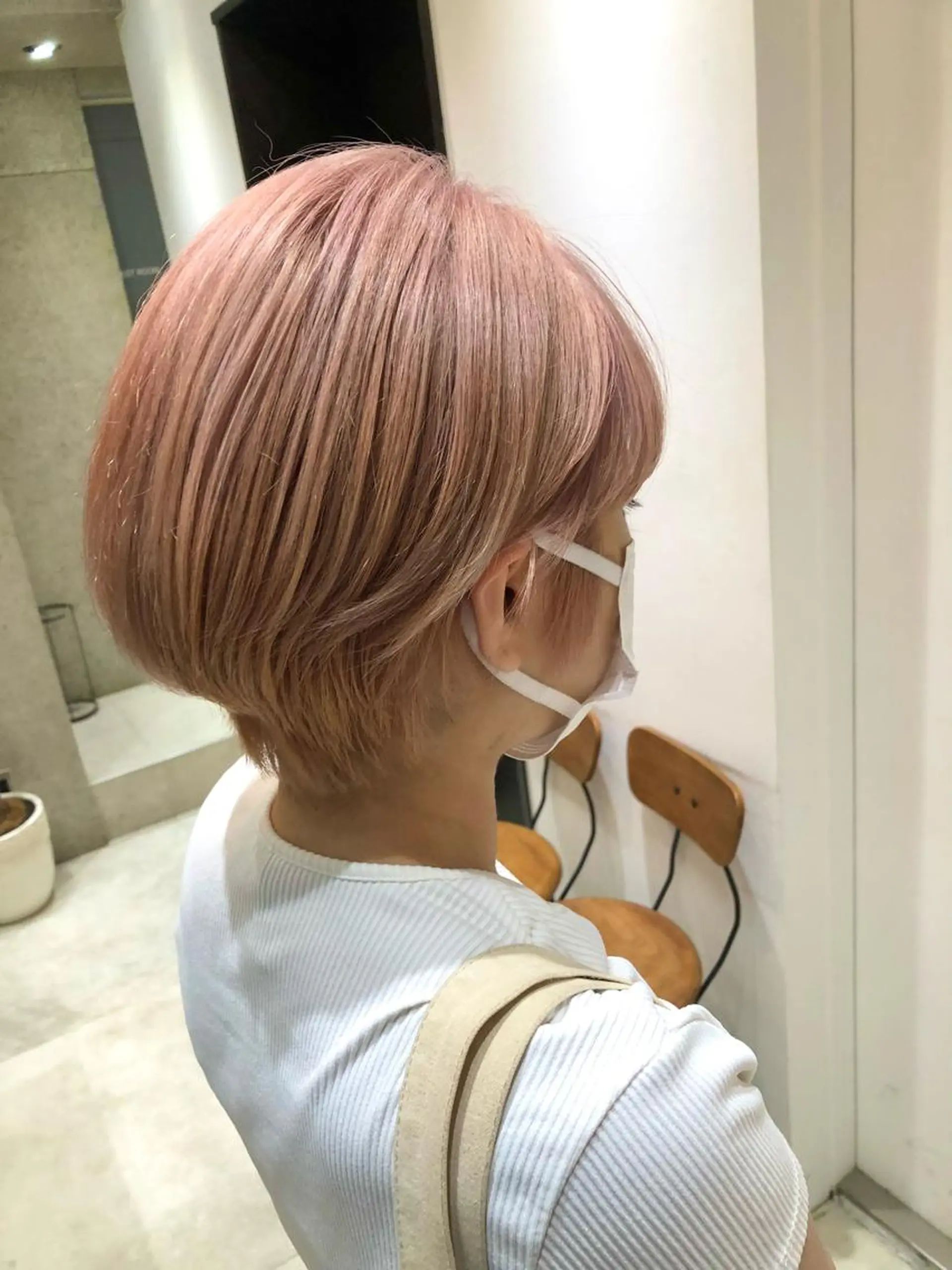 ショート ヘアカラー 🌈透明感カラー 韓 国ヘアこうたろうのヘアスタイル
