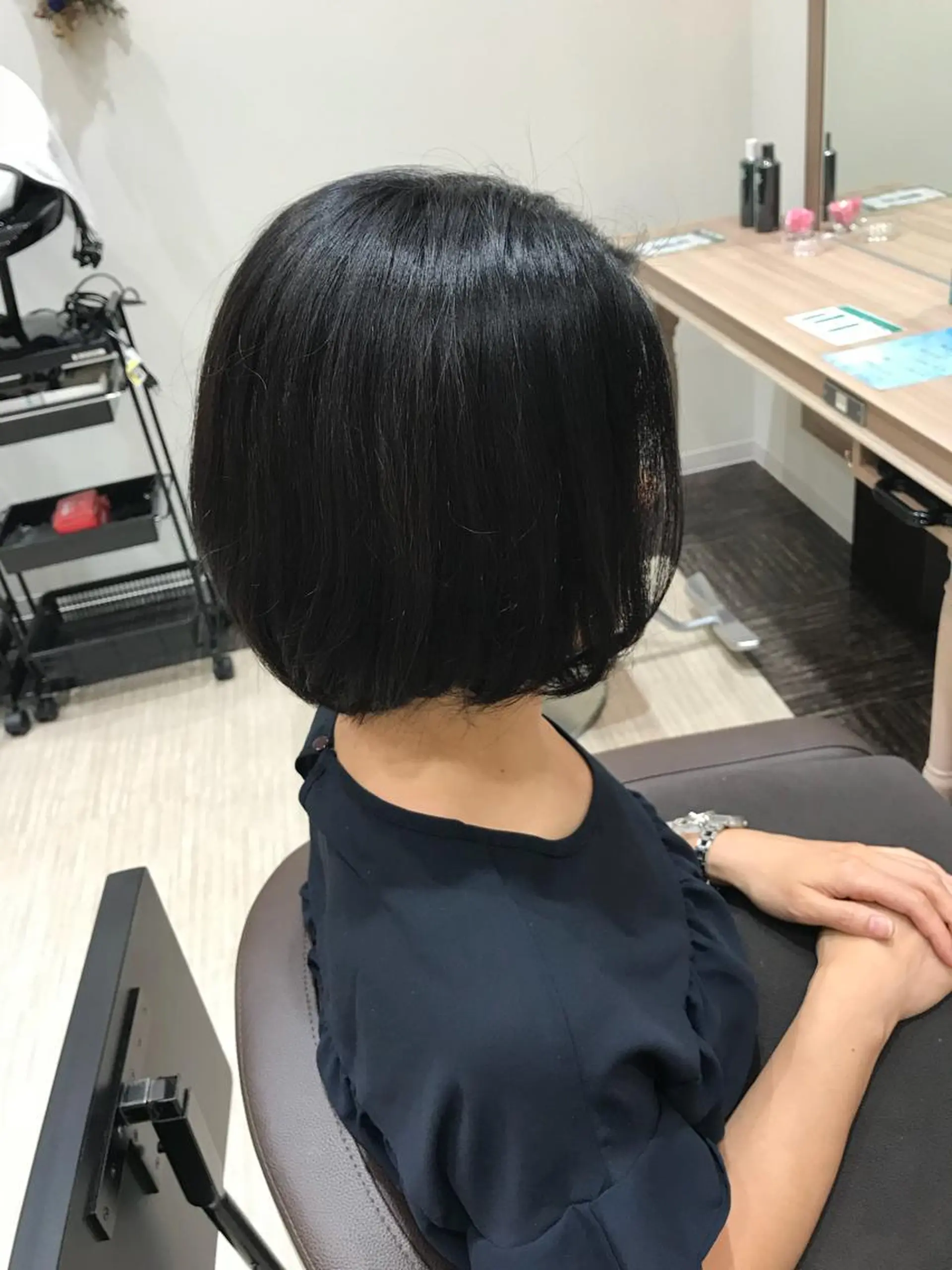 ショート カラー Miku❇️ フェイスレイヤーのヘアスタイル