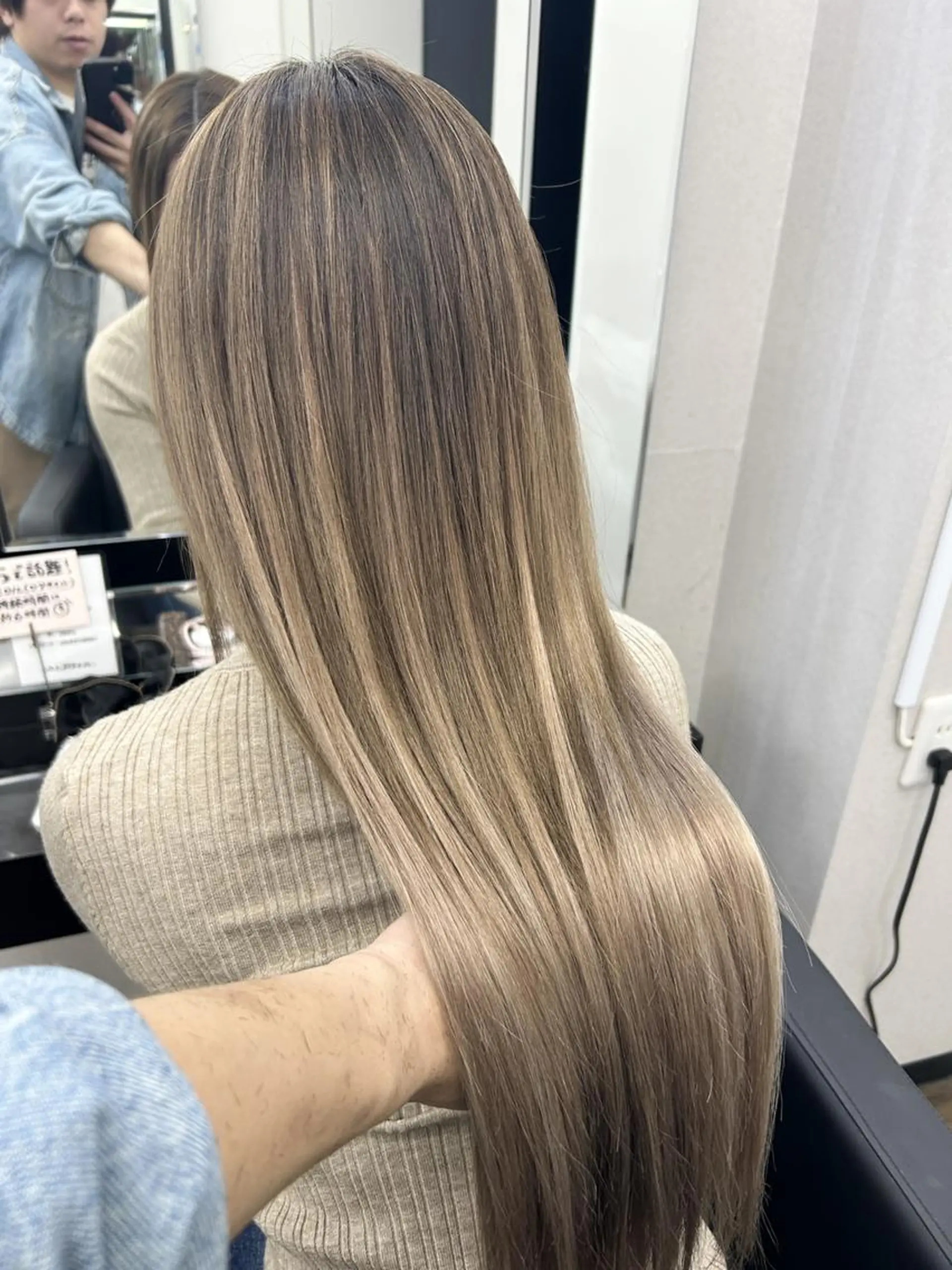 ロング カラー シールエクステ バレイヤージュ ハイライトカラー ハイトーンカラー エクステ ヘアカラー エクステ alpha. カラーエクステ下妻のヘアスタイル