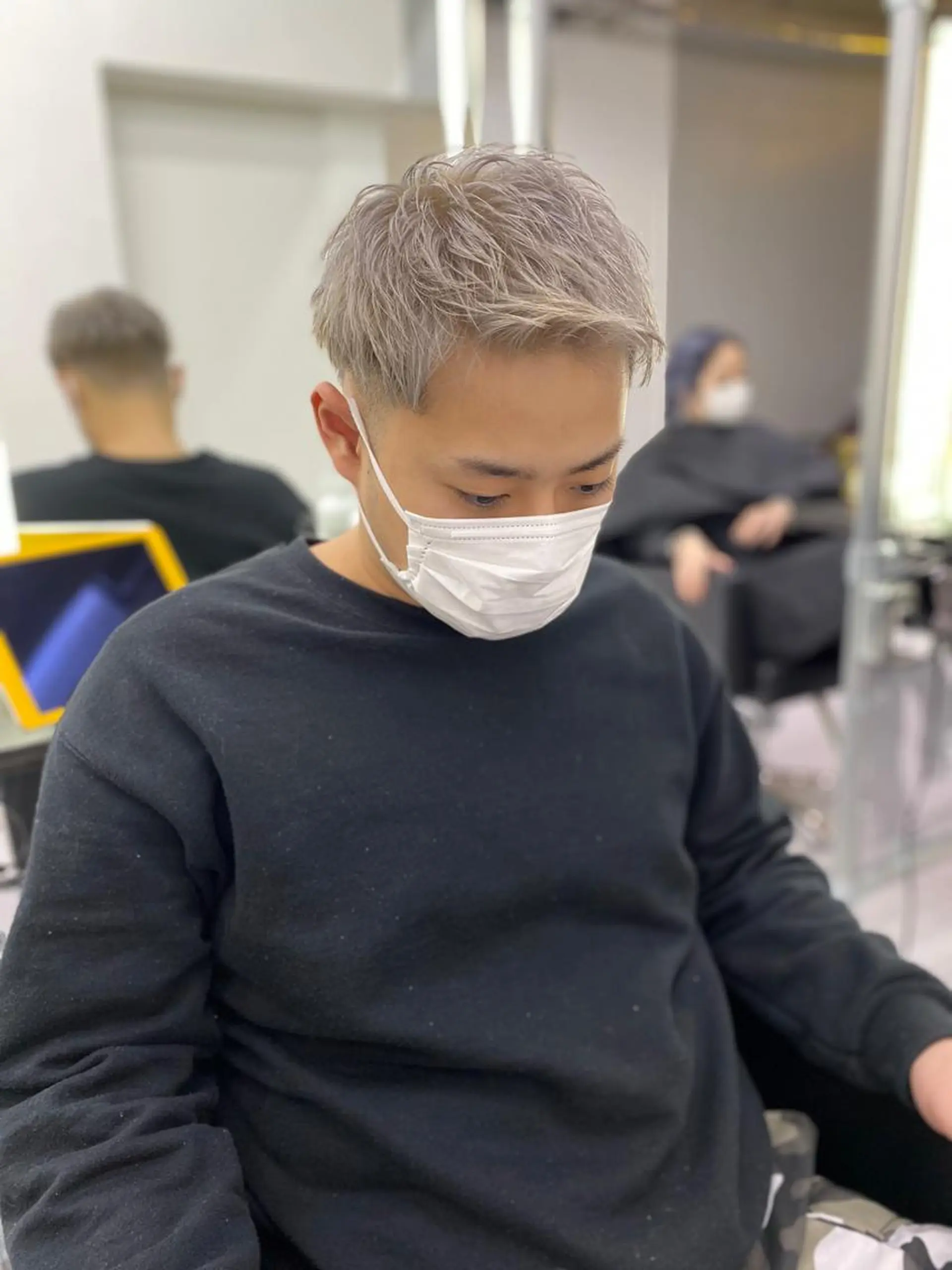 カラー メンズ 断髪刈舞所属・大月 優汰のヘアスタイル