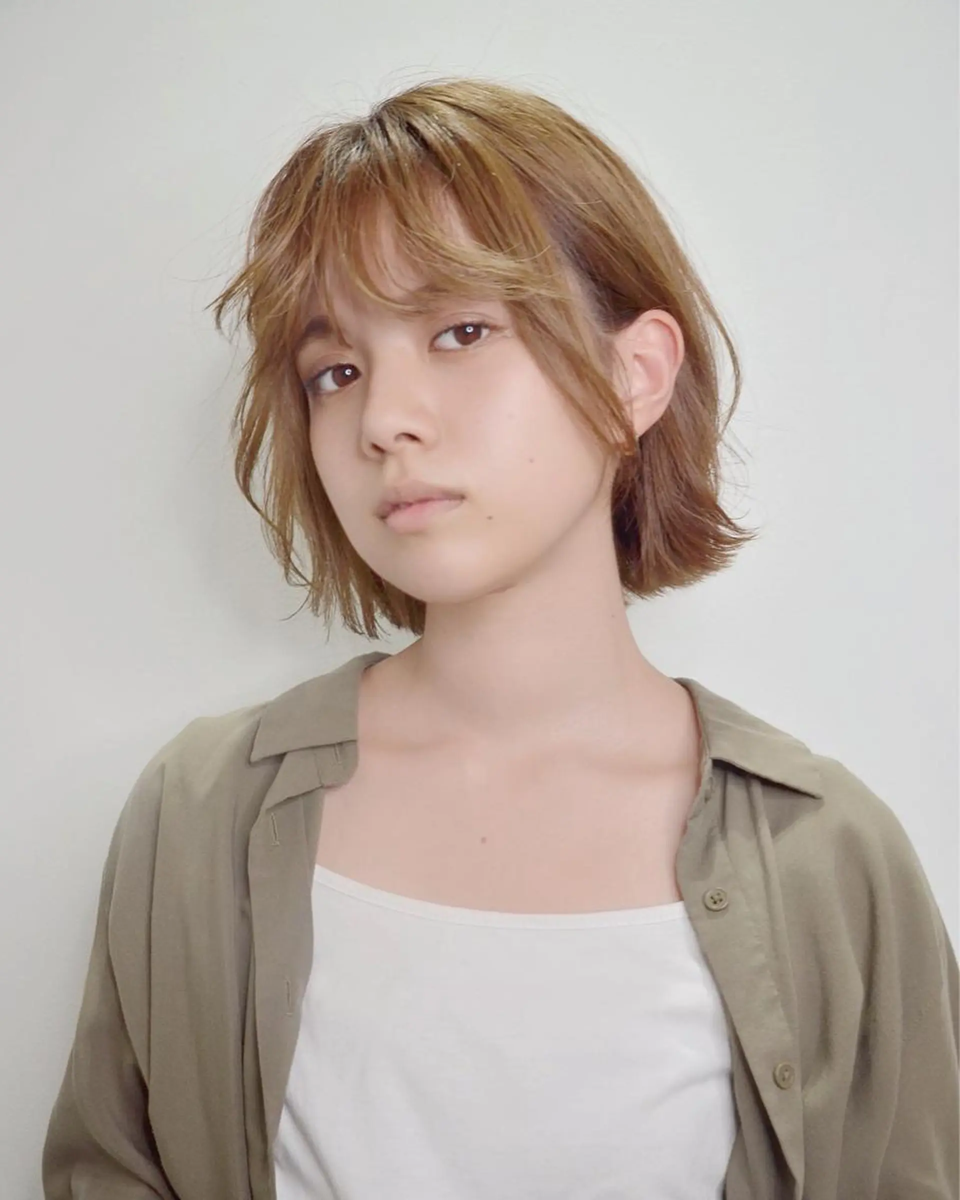 ショート カット ヘアカラー トリートメント シンプル+αな デザインを 松崎陸のヘアスタイル