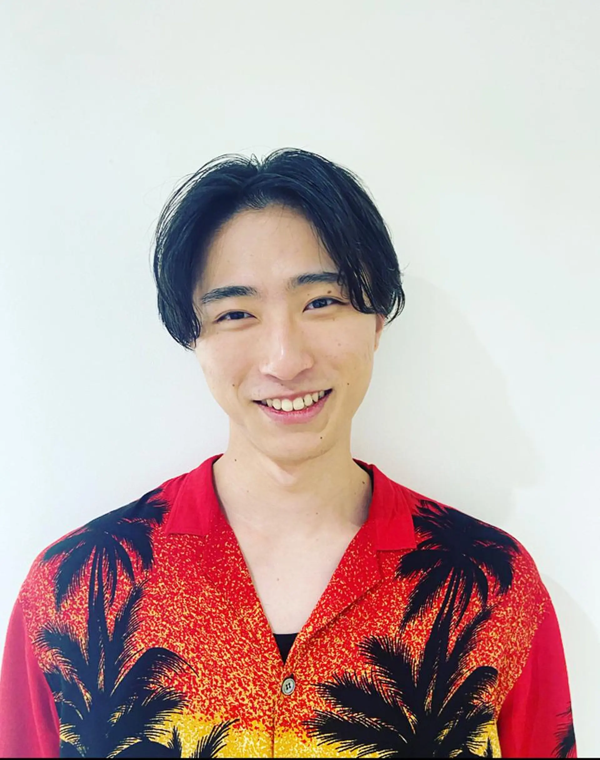 メンズ センターパート カット glow up by24 稲葉店所属・小原 大輝のヘアスタイル