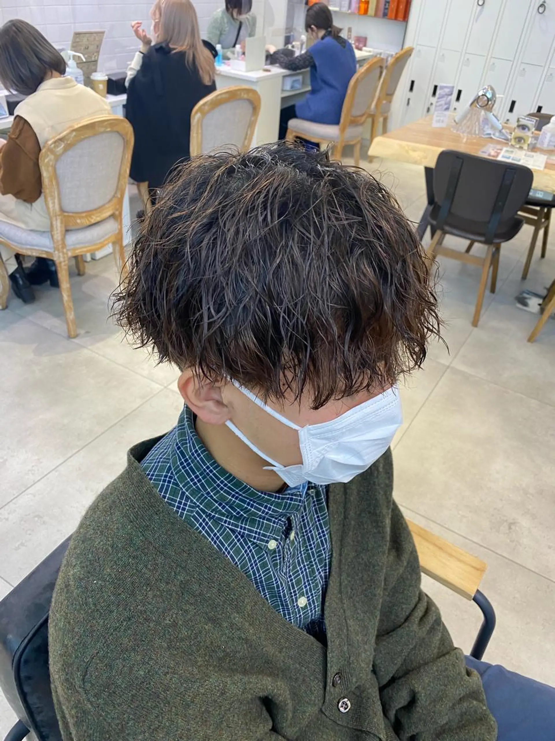 パーマ メンズ カット パーマ 新宿【メンズパーマ】 塩澤太一のヘアスタイル