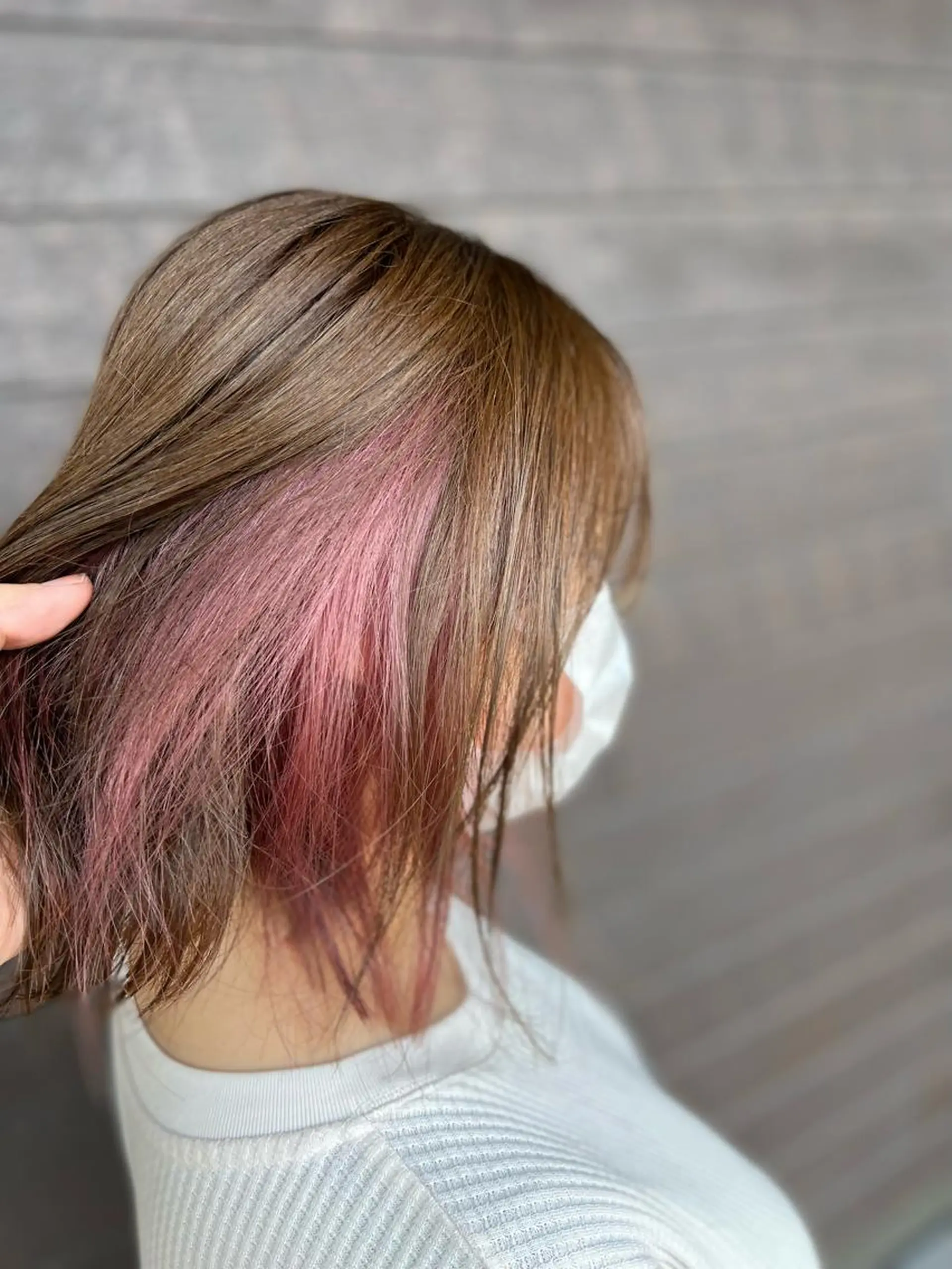 ミディアム カラー インナーカラー ピンクカラー カット ヘアカラー トリートメント オーガニック/白髪 ぼかし/斎藤相慶のヘアスタイル