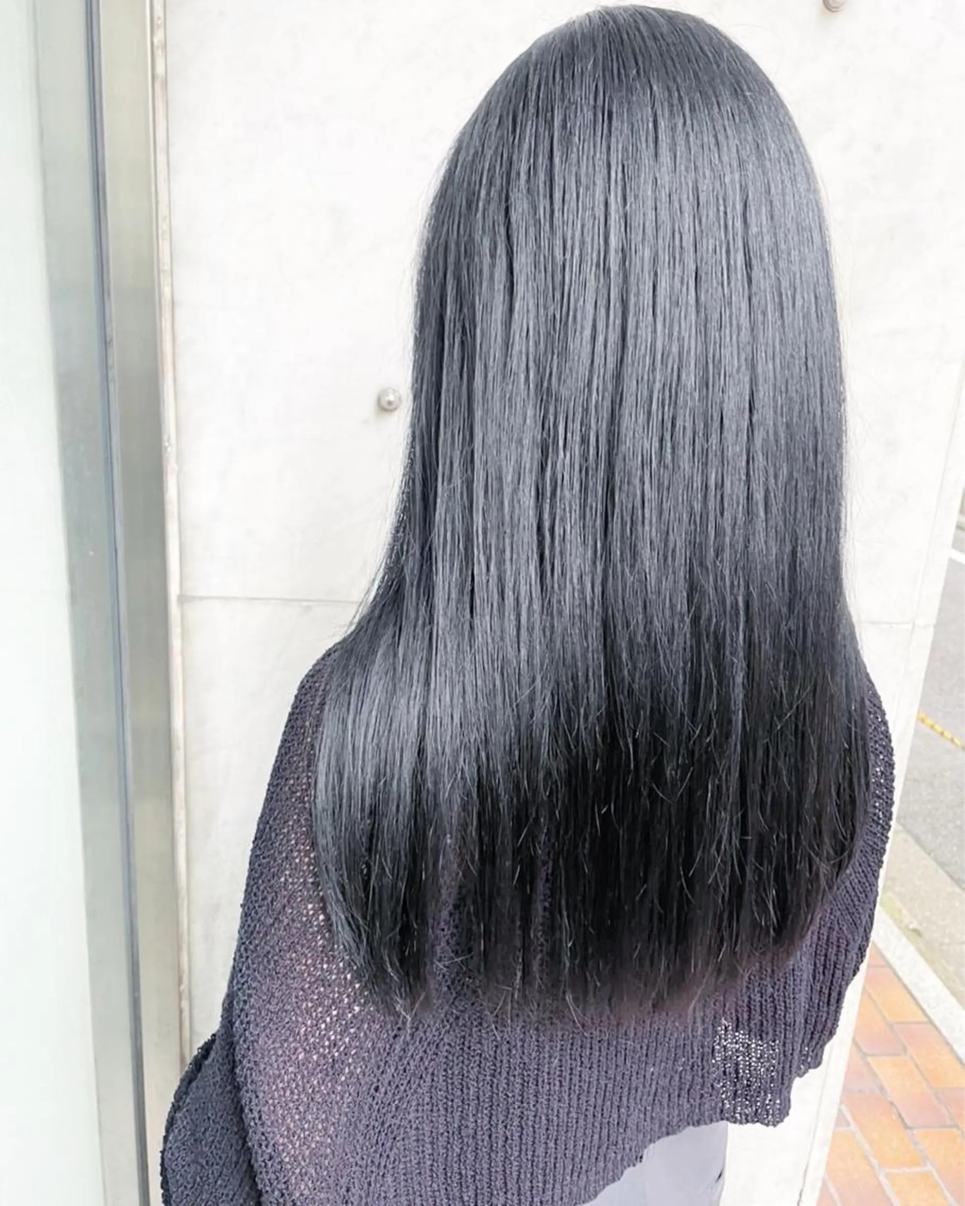 ロング カラー グレージュ ネイビーカラー JIL BLAN 京都所属・RU RIのヘアスタイル