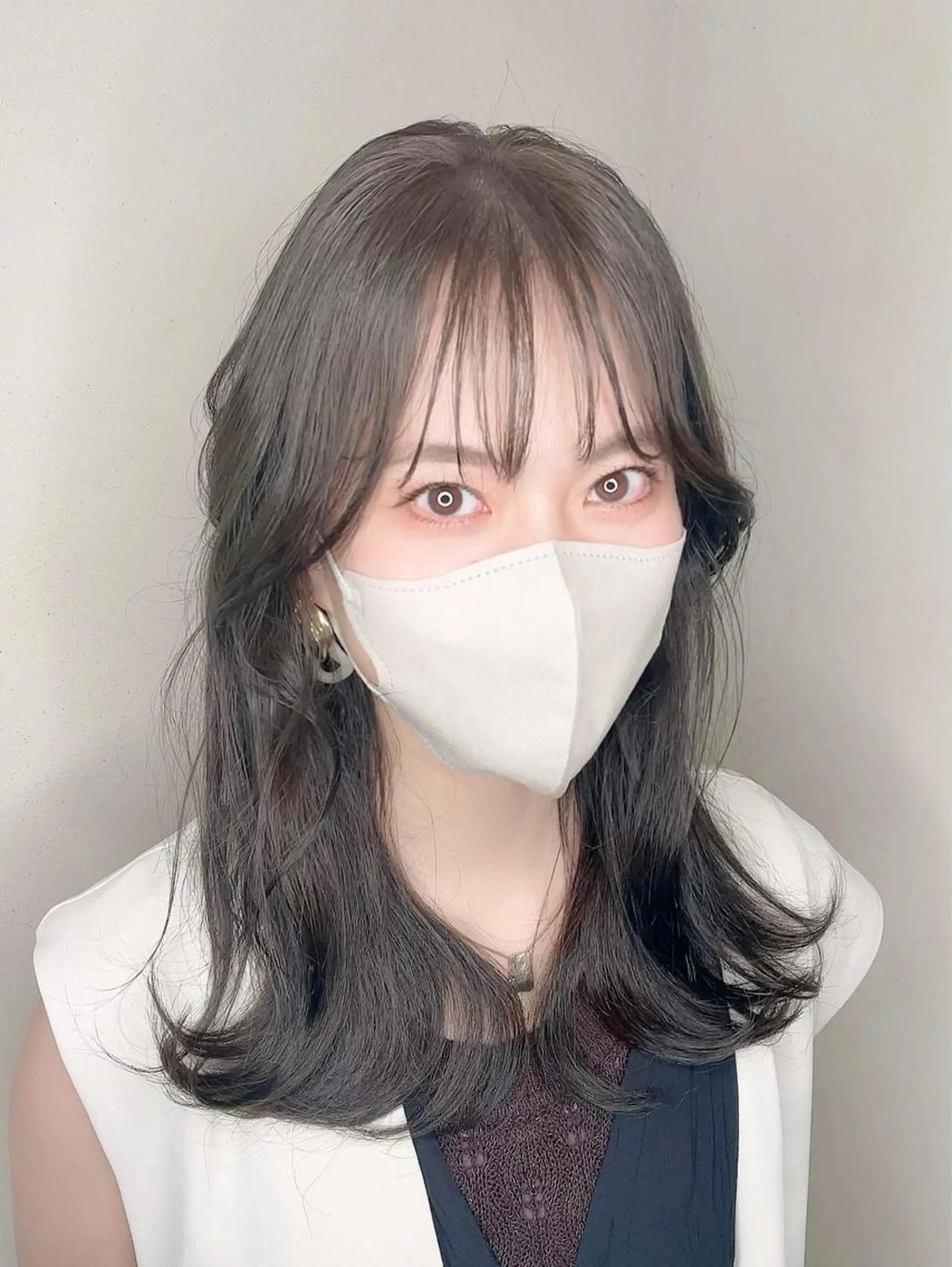 ミディアム カラー ブリーチ ブリーチなしカラー 泉 堅也のヘアスタイル