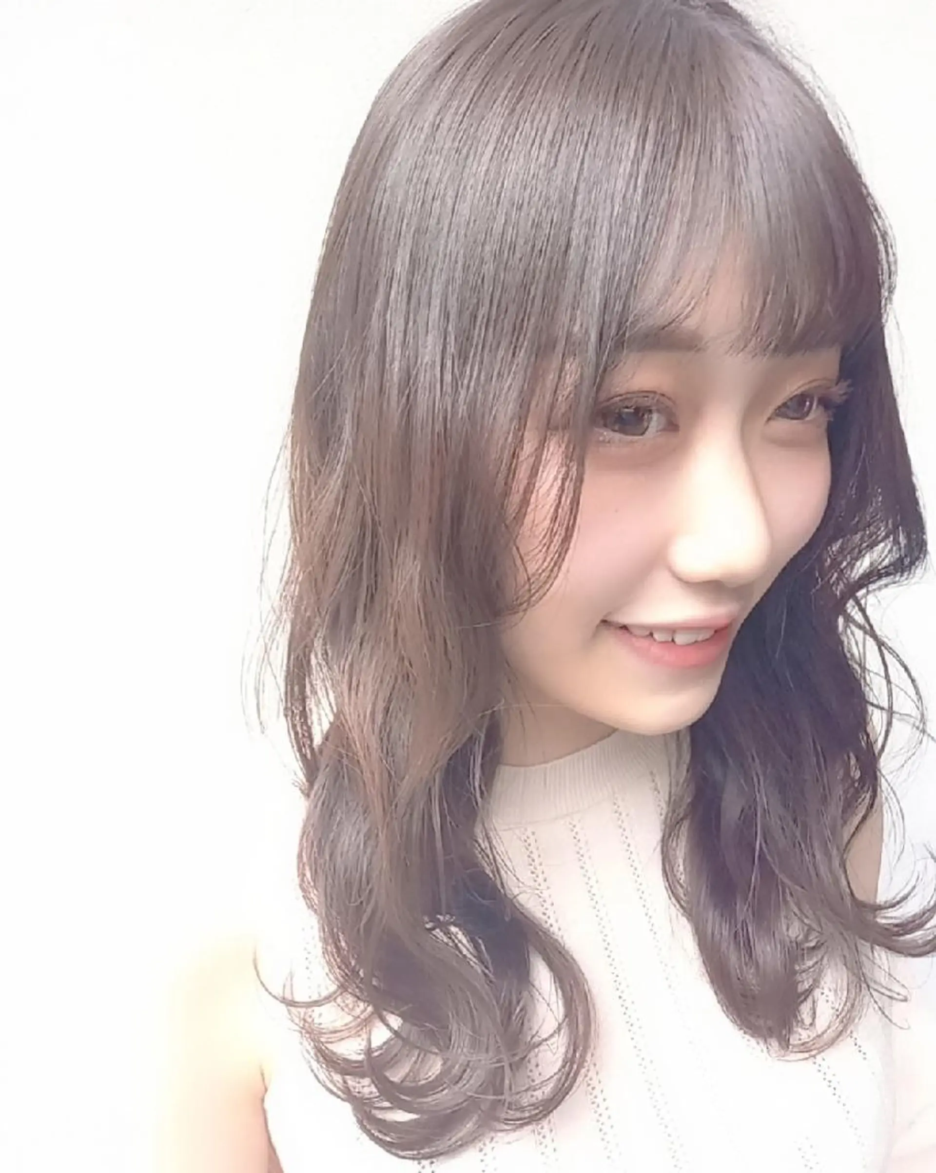 セミロング 韓国風ヘア Anna Lanna表参道所属・⭐髪質改善⭐韓国風 ディレクターＫＯＨのヘアスタイル