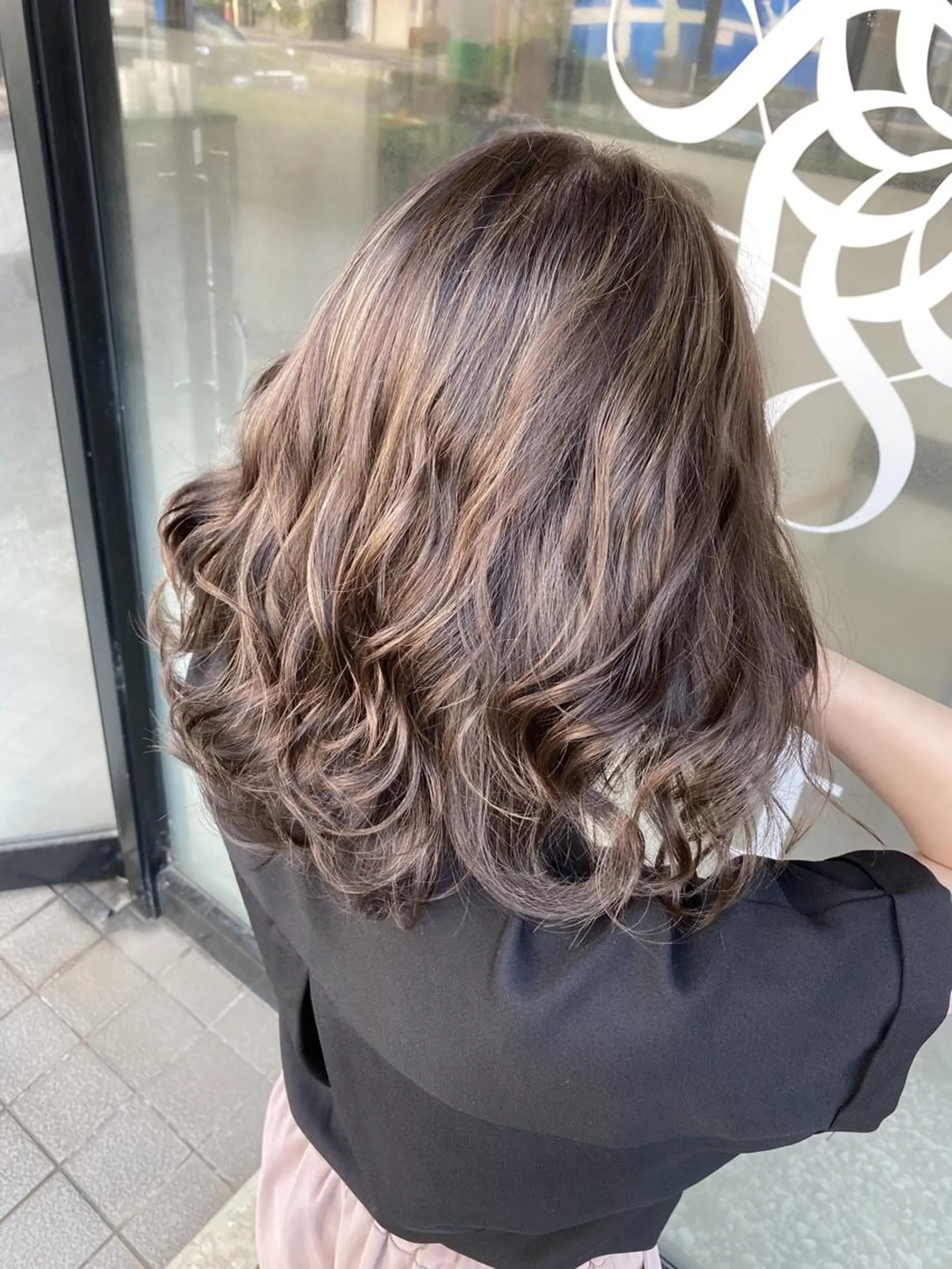 ミディアム カラー ヘアアレンジ ヘアカラー トリートメント Belle hair Design青野大貴のヘアスタイル