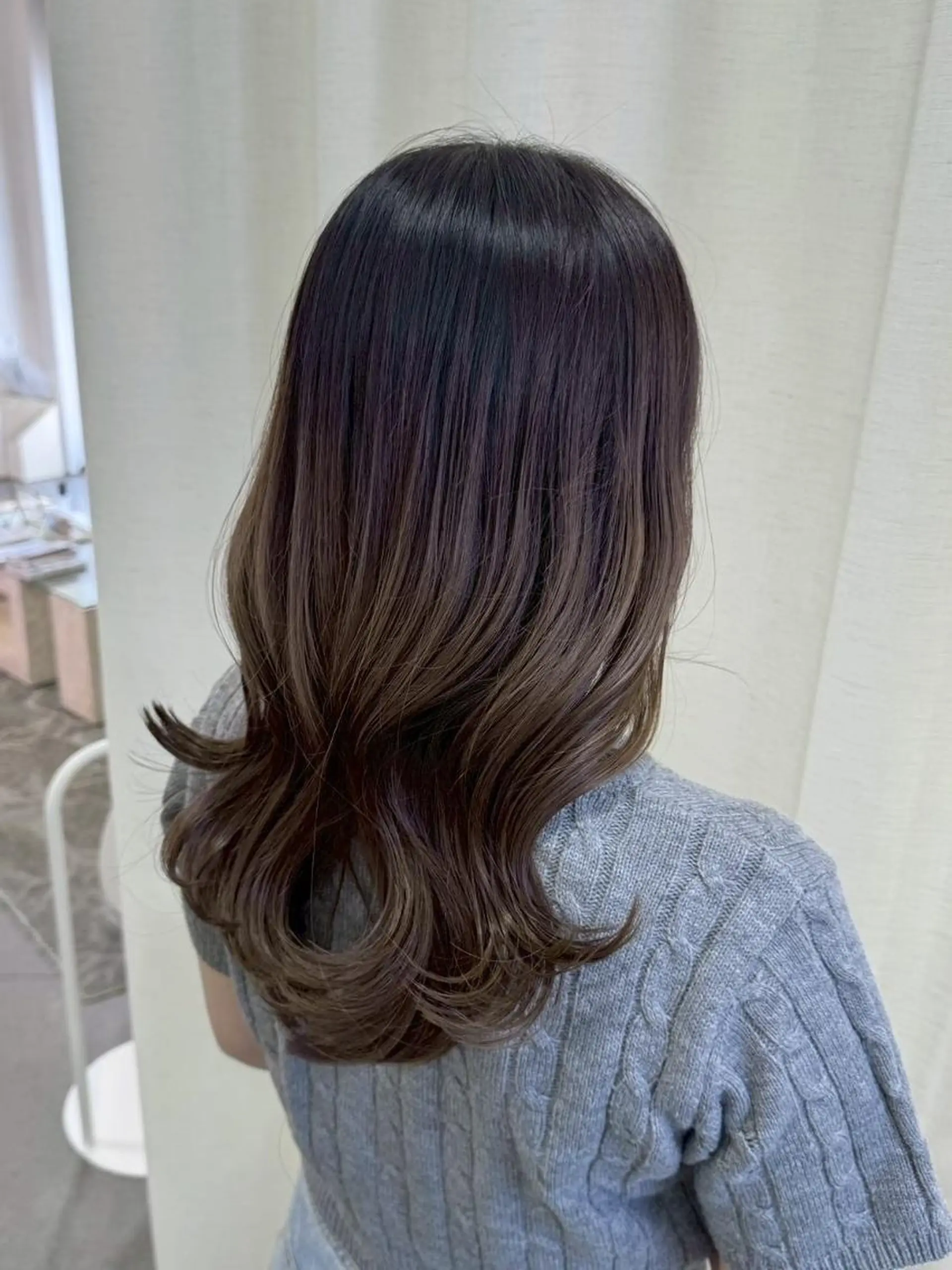 セミロング 顔周りカット 韓国風ヘア レイヤーカット カット ヘアカラー 🍑イブキ🍑韓国 /レイヤー/髪質改善のヘアスタイル