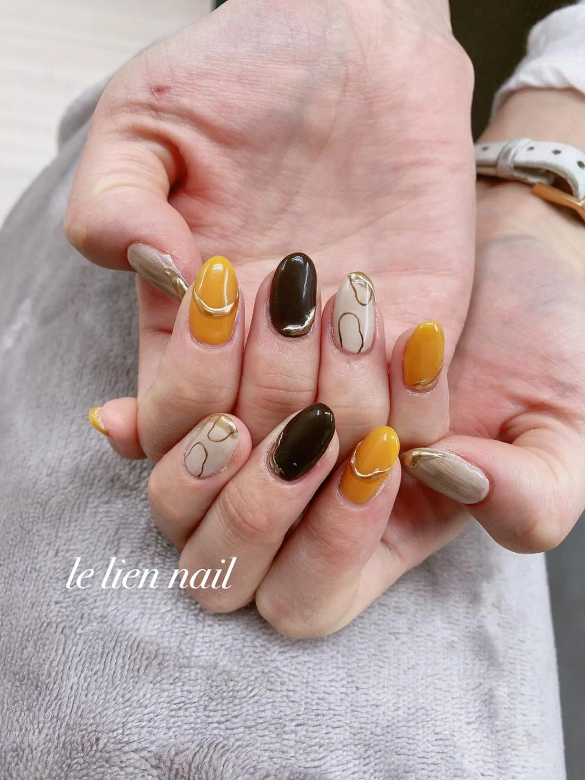 ネイル ミラーネイル ニュアンスネイル ハンドネイル le lien nailのネイルデザイン